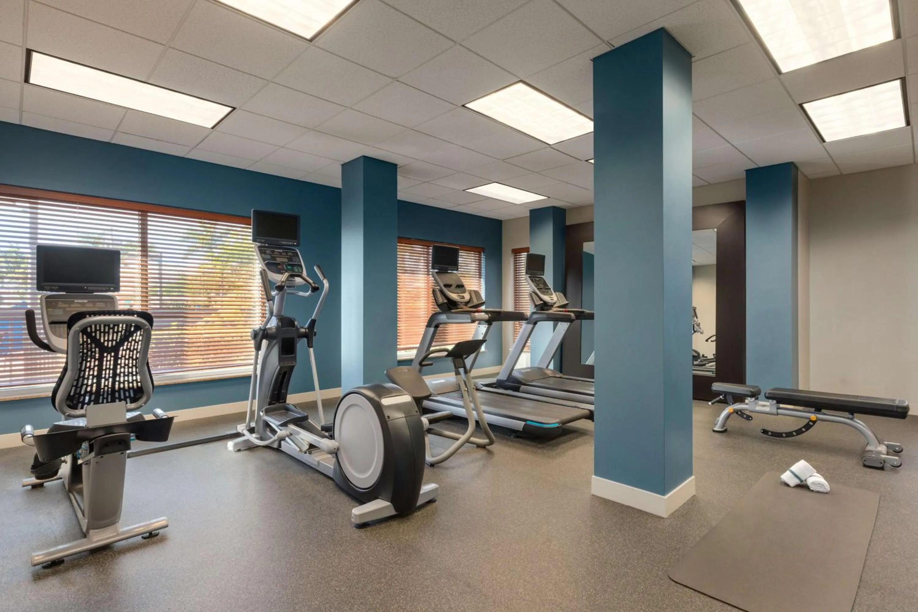 Fitness centre/facilities in Hilton Garden Inn Fort Myers Airport/FGCU