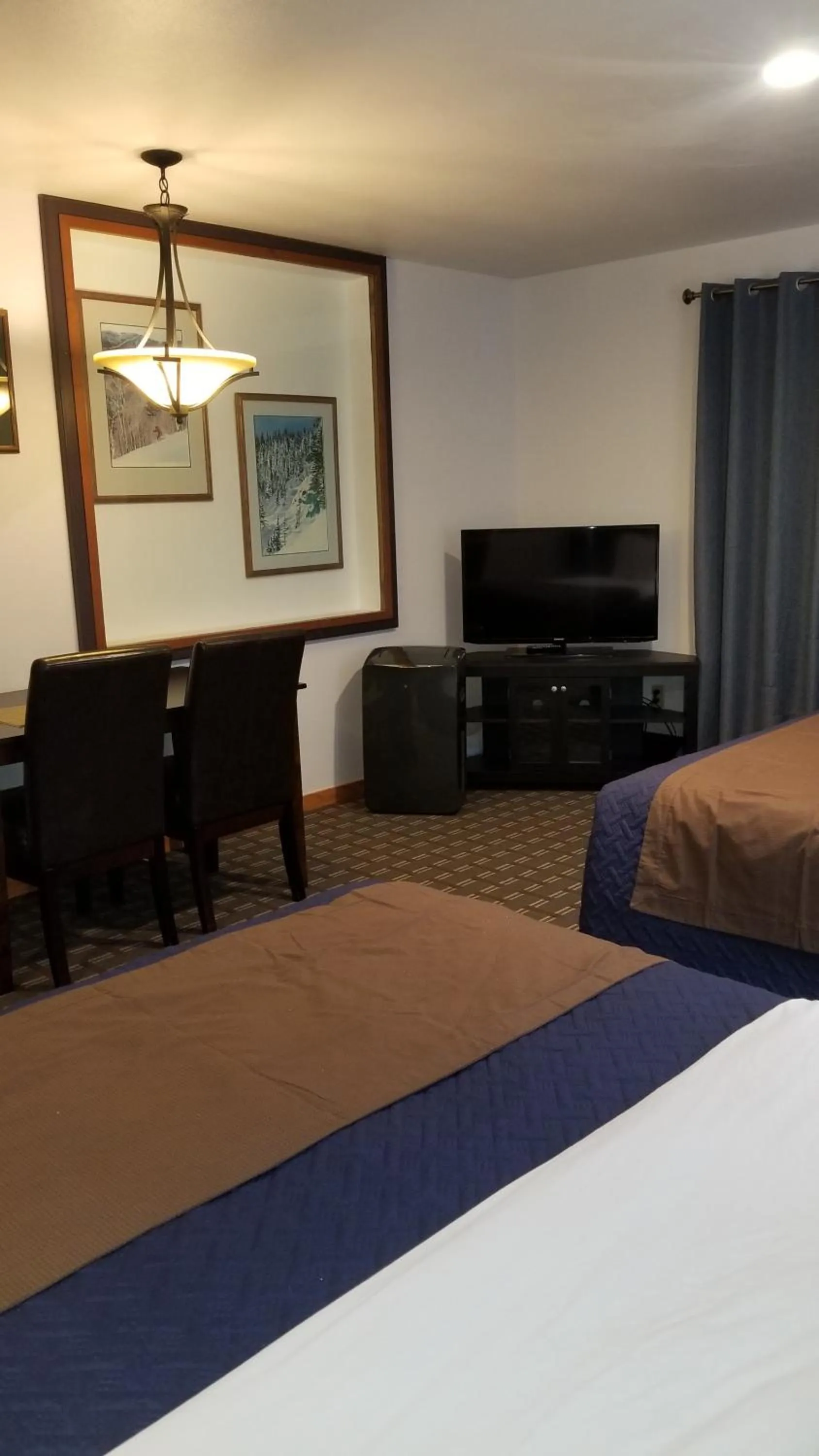 Bed in Valley Hi Hotel