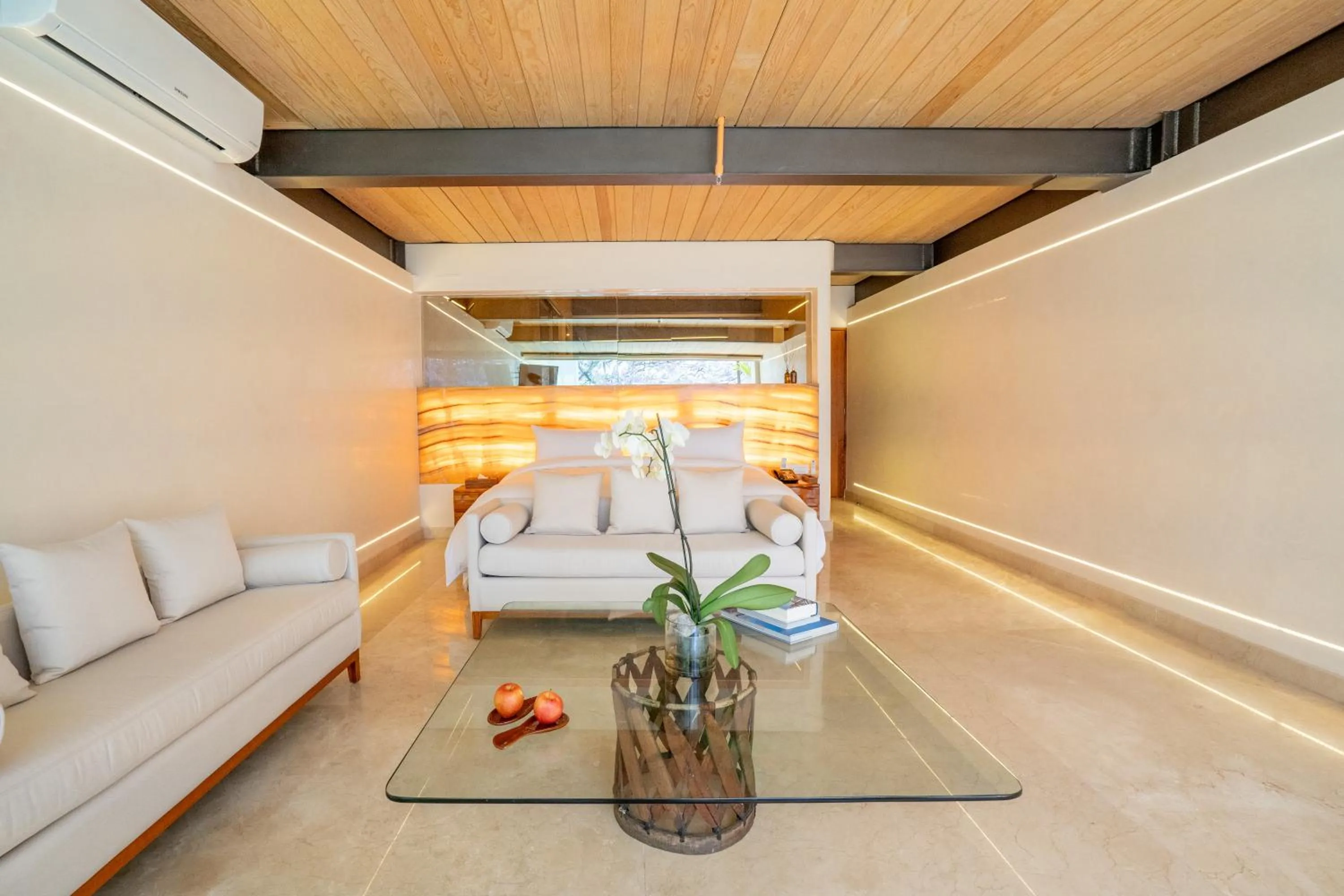 Bed in El Santuario Resort & Spa