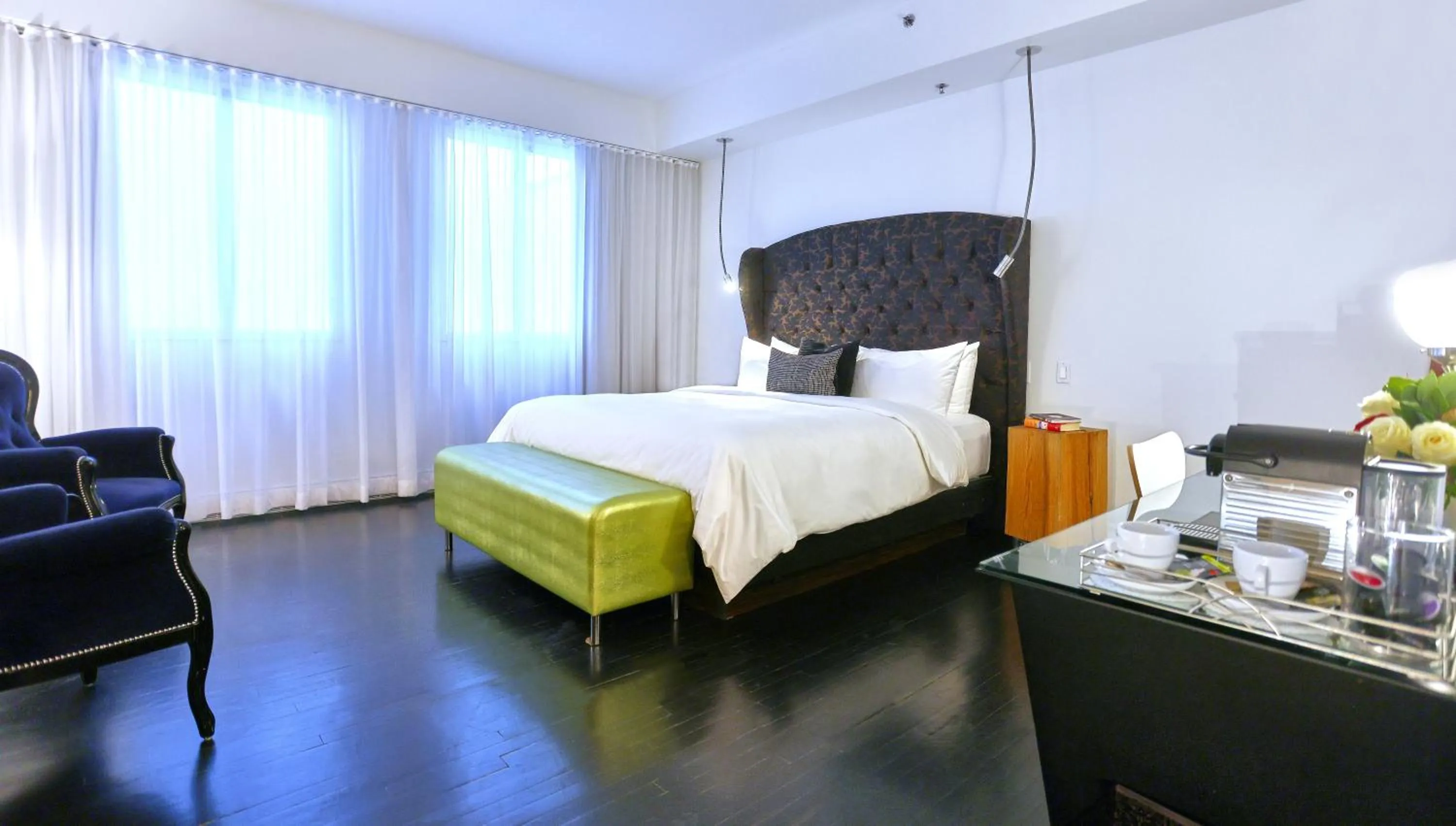 Photo of the whole room, Bed in Hotel Chez Swann