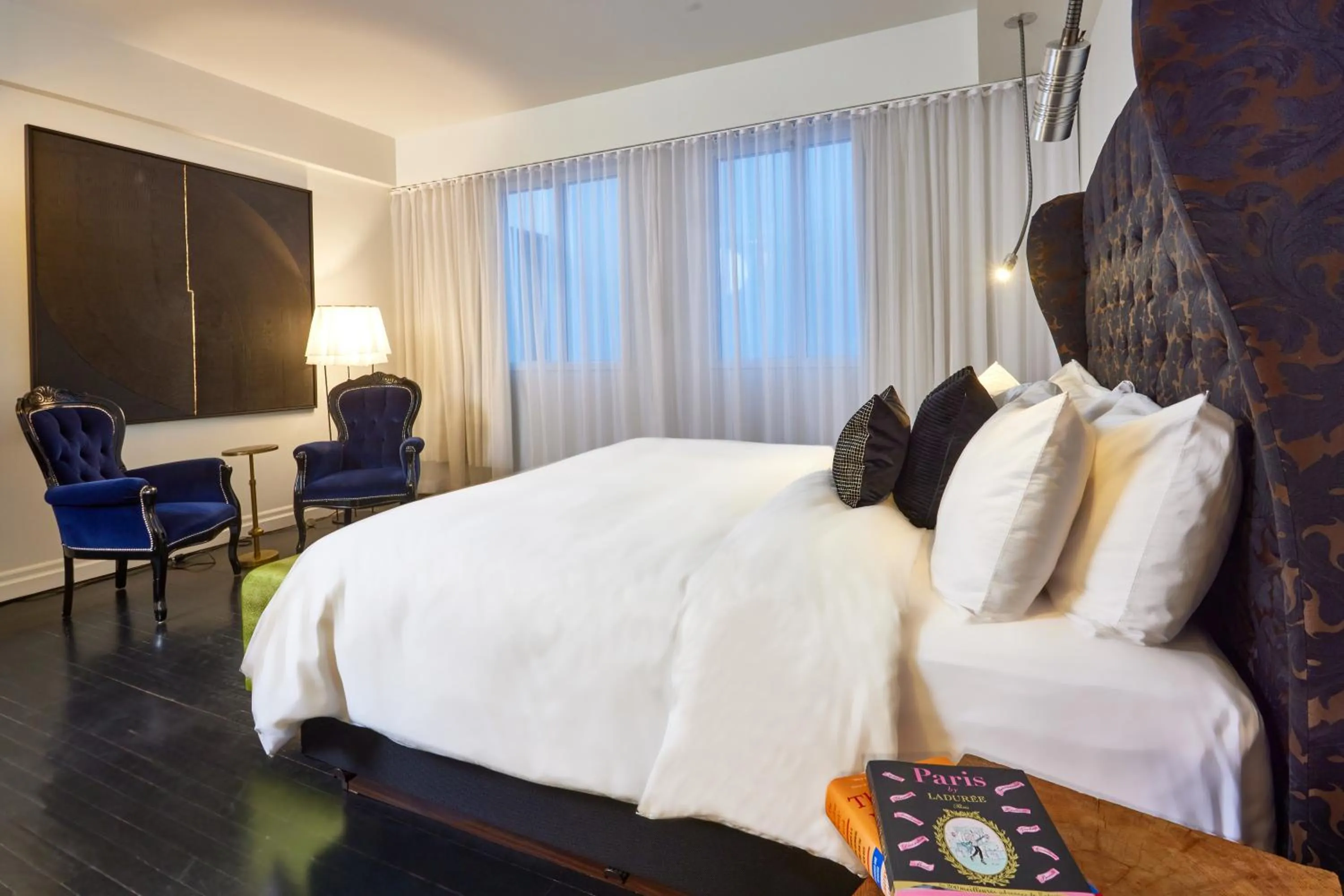 Photo of the whole room, Bed in Hotel Chez Swann