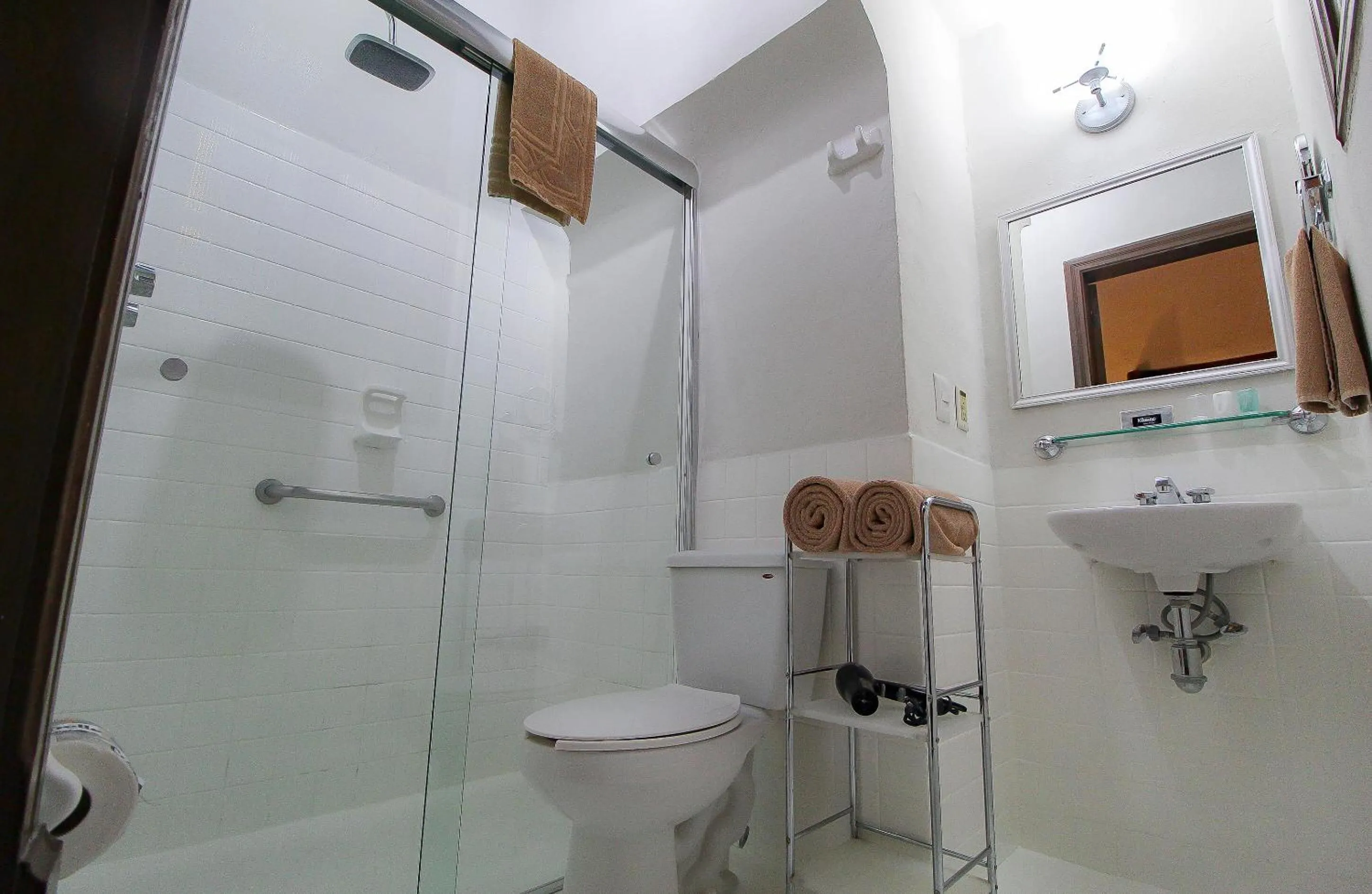 Shower in Hotel Casino Morelia