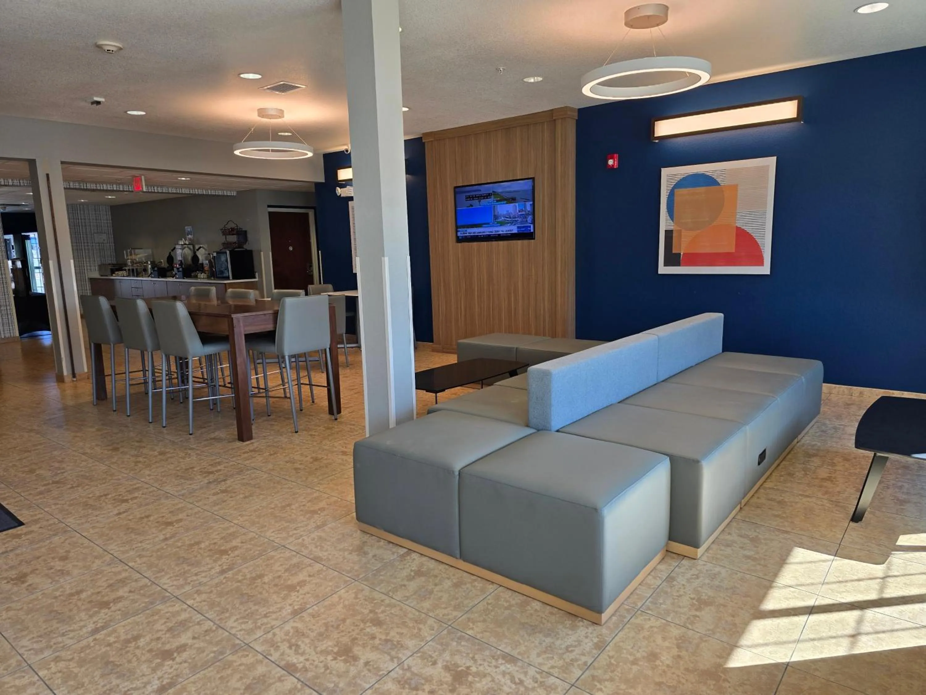 Lobby or reception in Microtel Inn & Suites by Wyndham Bluffs