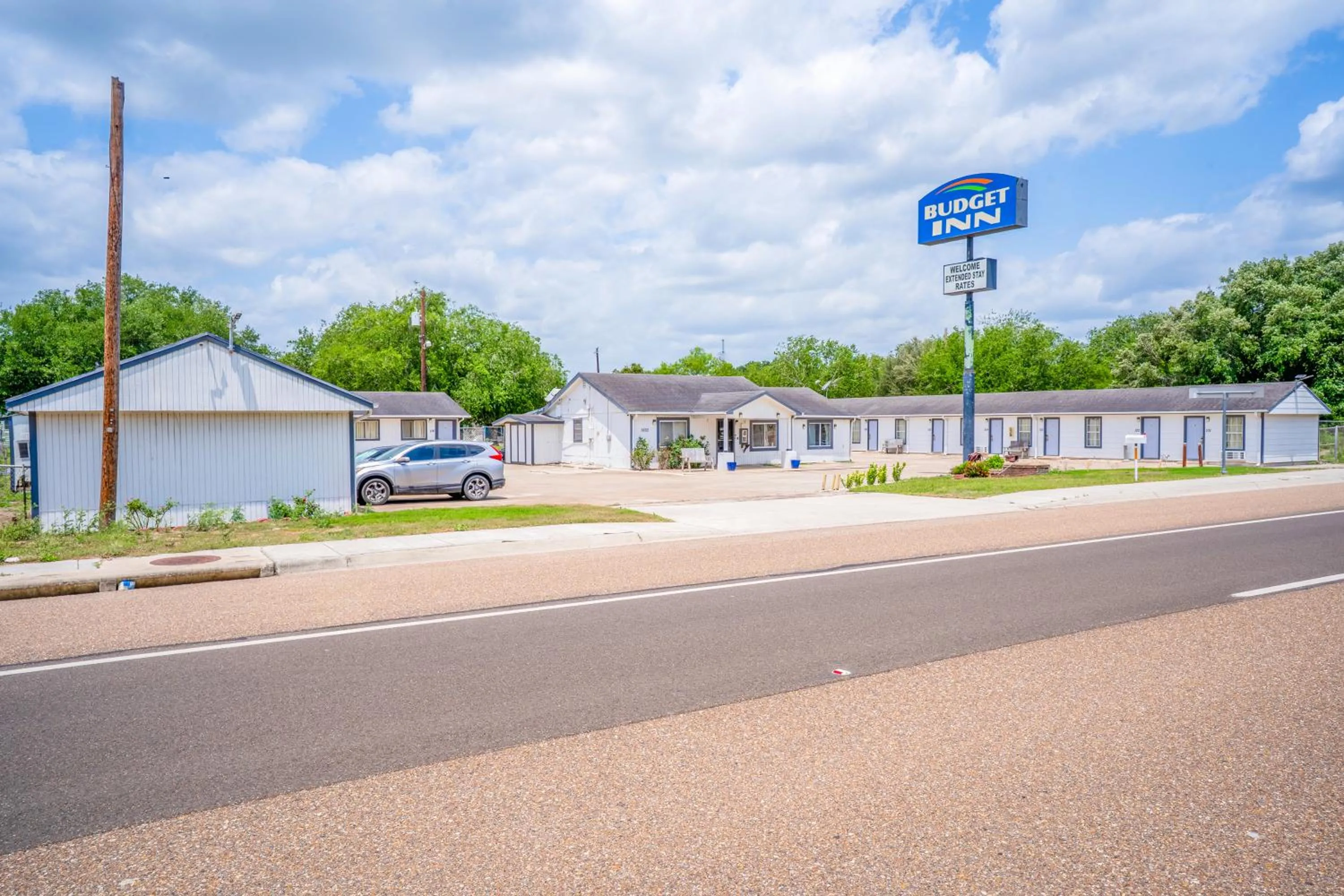 Street view in OYO Budget Inn Falfurrias Hwy 281