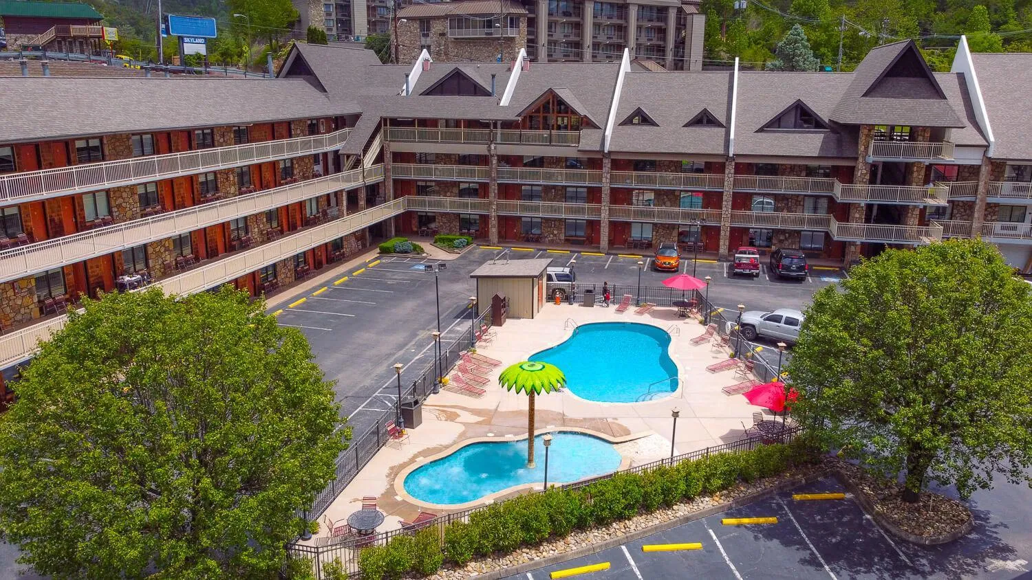 Bird's eye view in Crossroads Inn & Suites