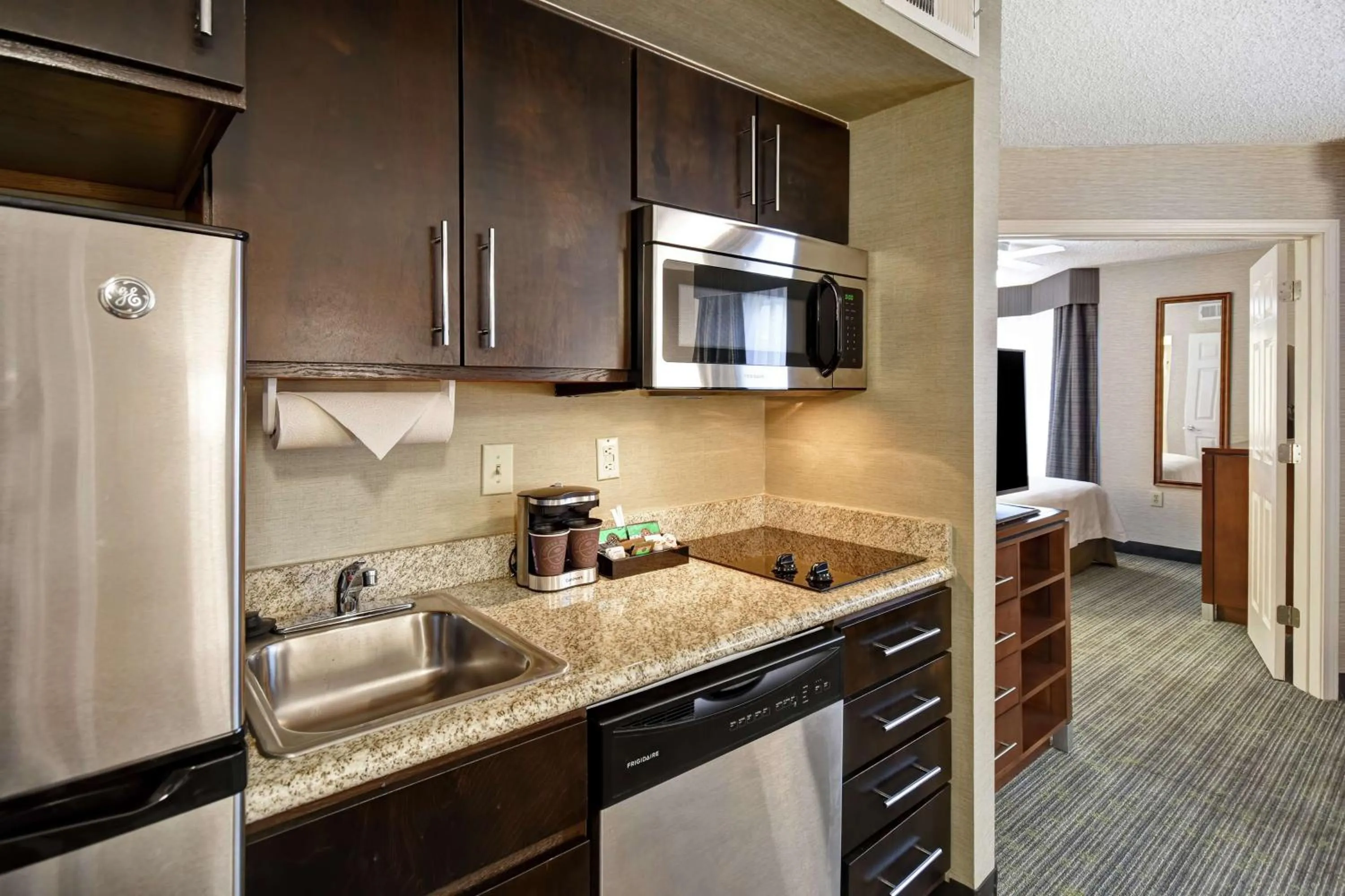 Kitchen or kitchenette in Homewood Suites by Hilton Atlanta-Galleria/Cumberland