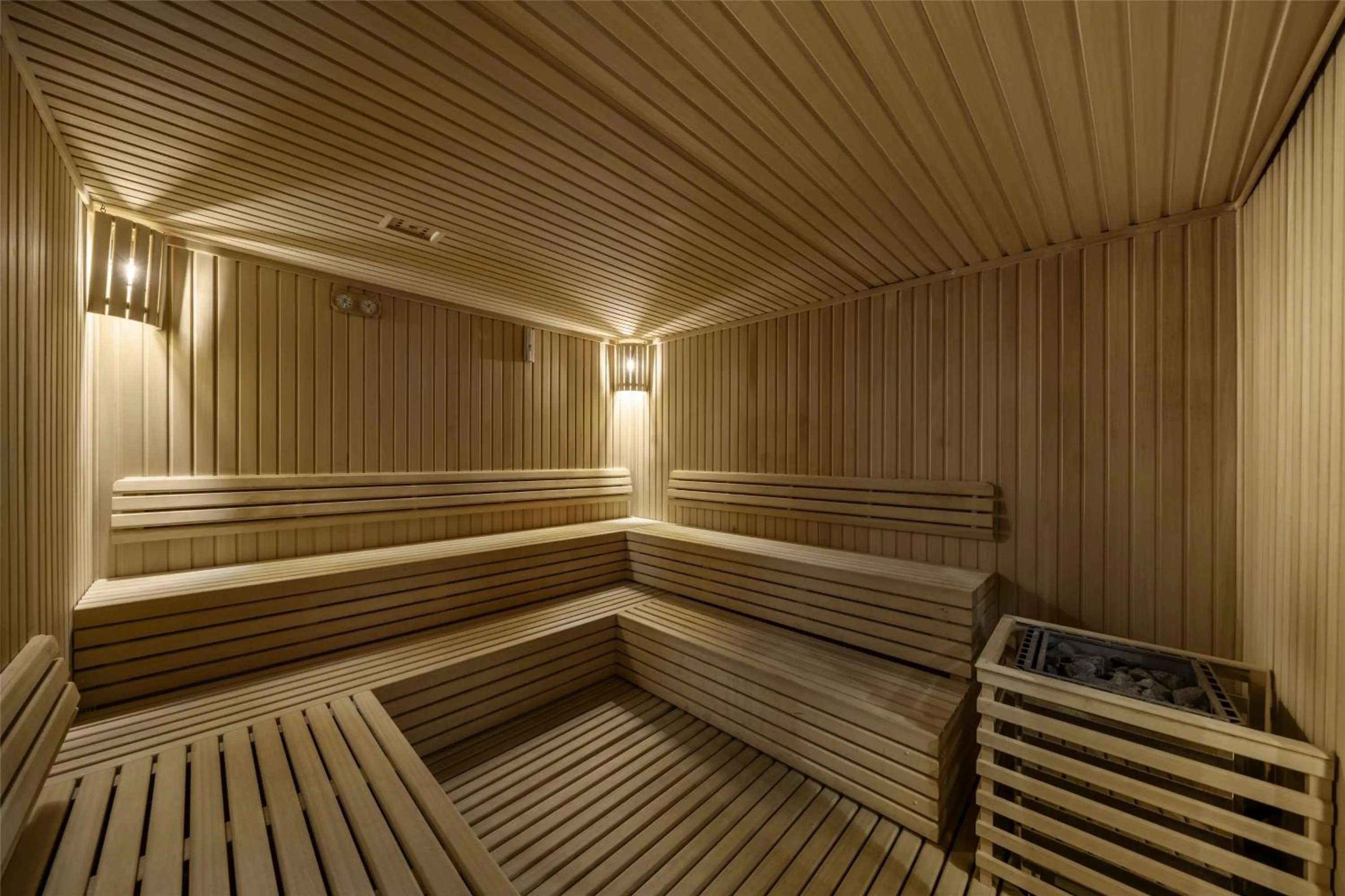 Spa and wellness centre/facilities in Radisson Blu Hotel and Convention Center, Riyadh Minhal