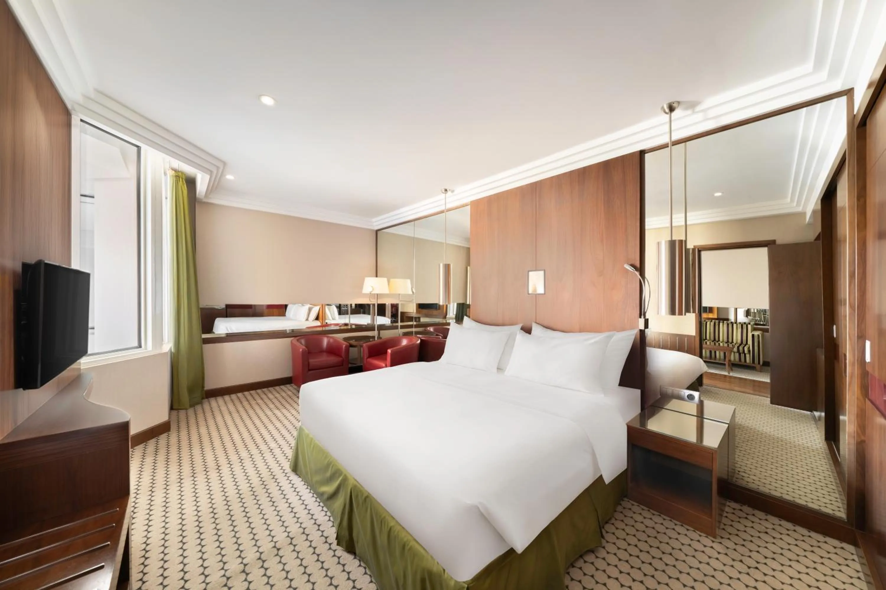 Bedroom, Bed in Radisson Blu Hotel and Convention Center, Riyadh Minhal