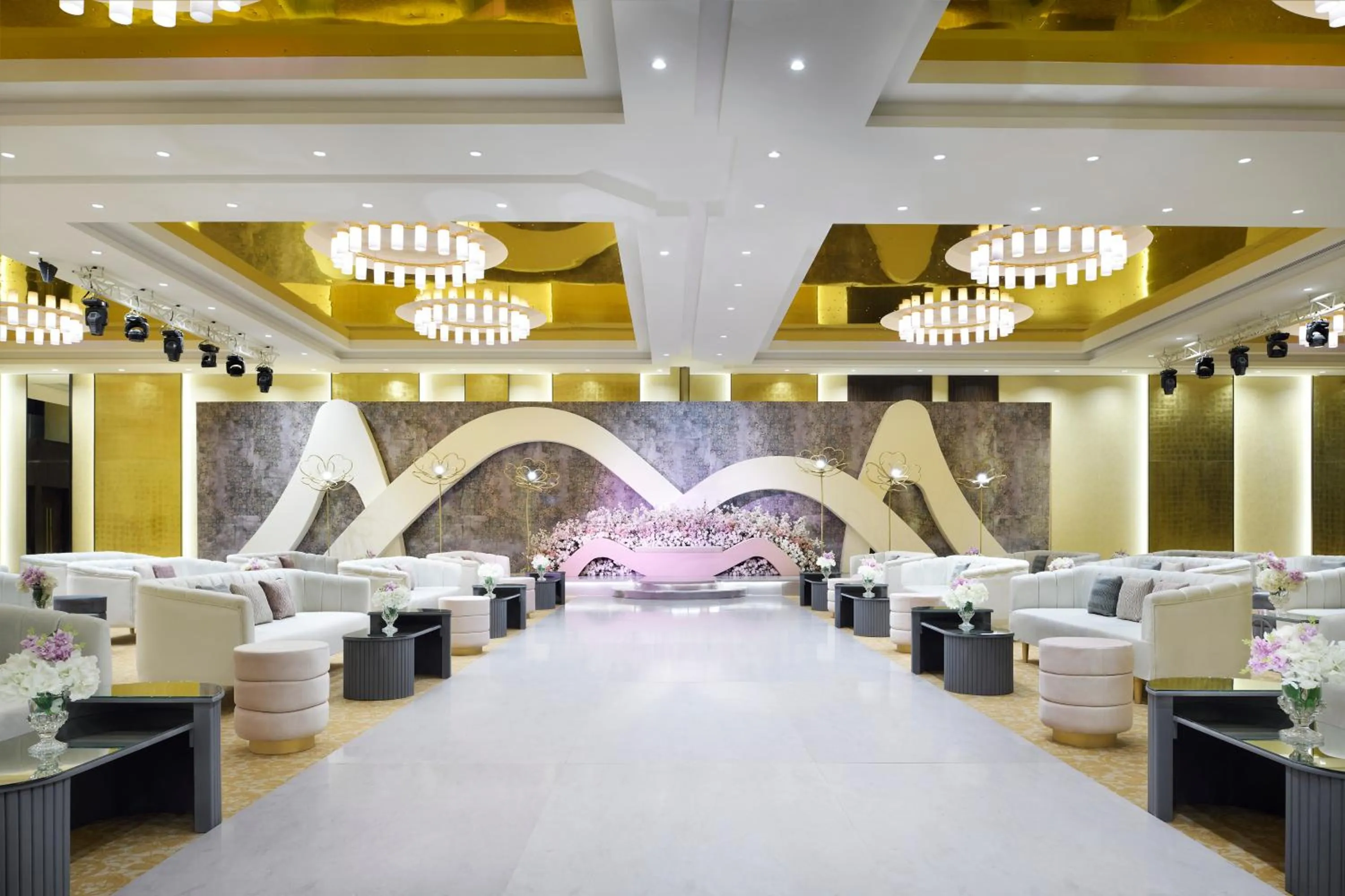 wedding in Radisson Blu Hotel and Convention Center, Riyadh Minhal