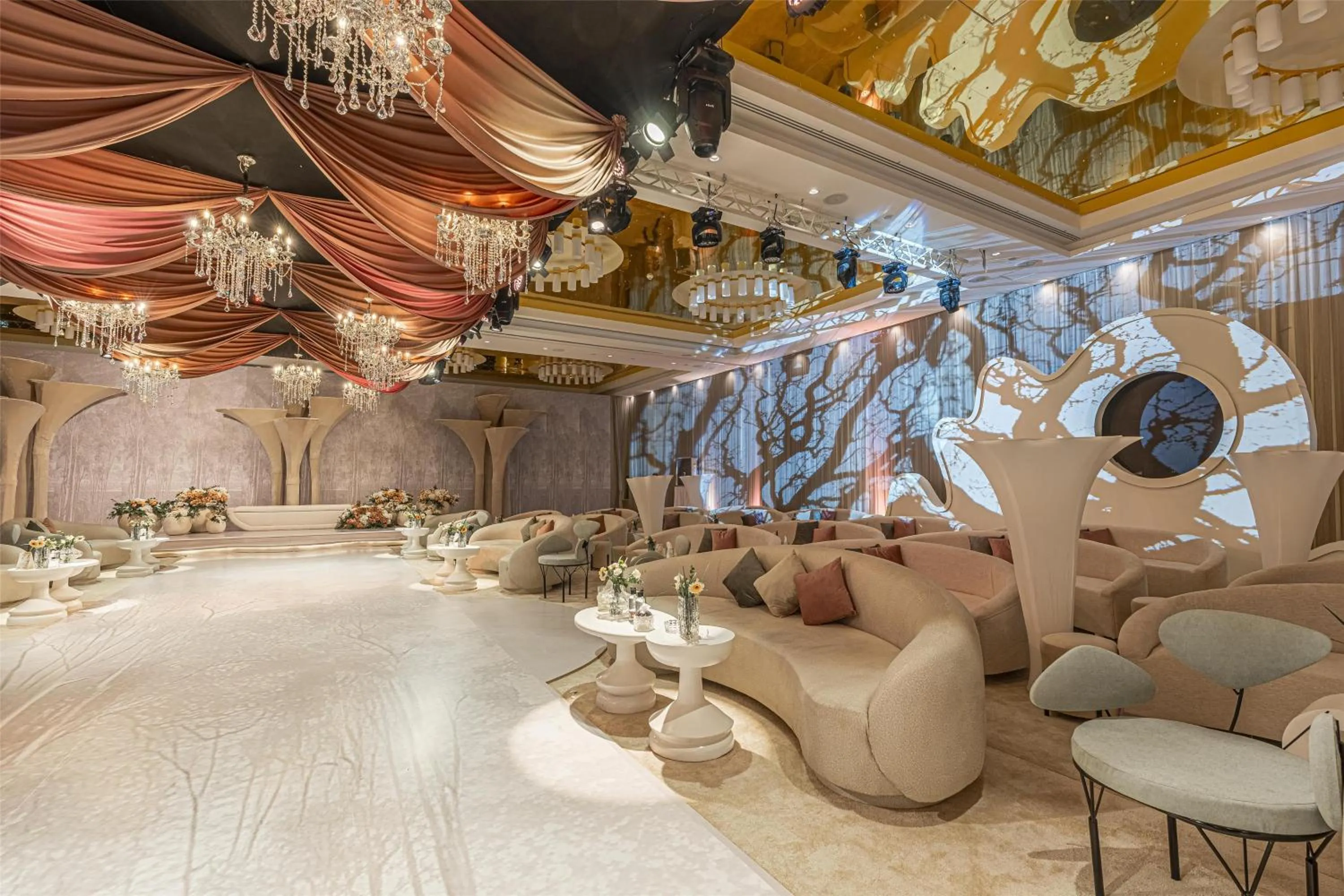 wedding in Radisson Blu Hotel and Convention Center, Riyadh Minhal