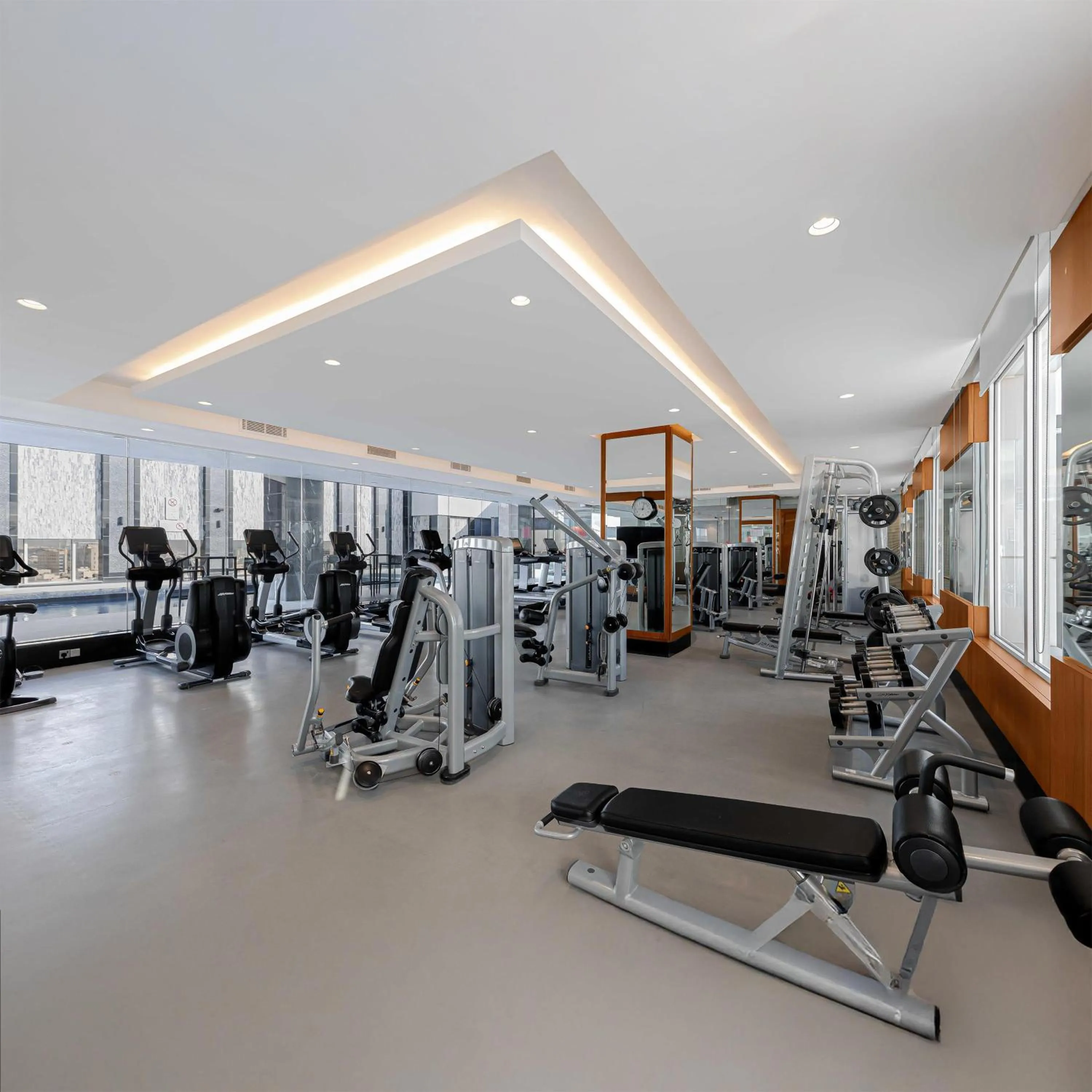 Fitness centre/facilities in Radisson Blu Hotel and Convention Center, Riyadh Minhal