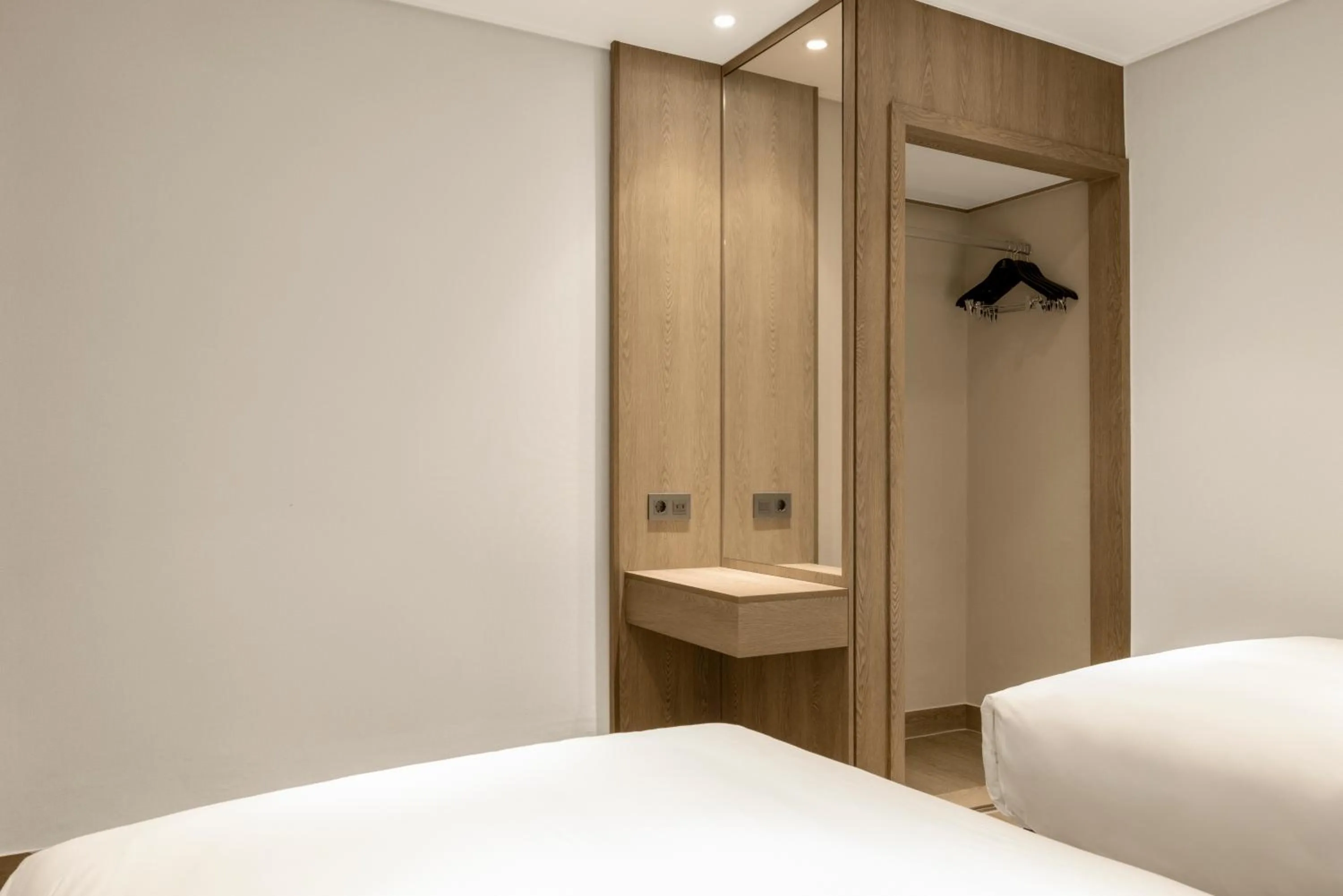 Bedroom, Bed in Kensington Resort Gyeongju