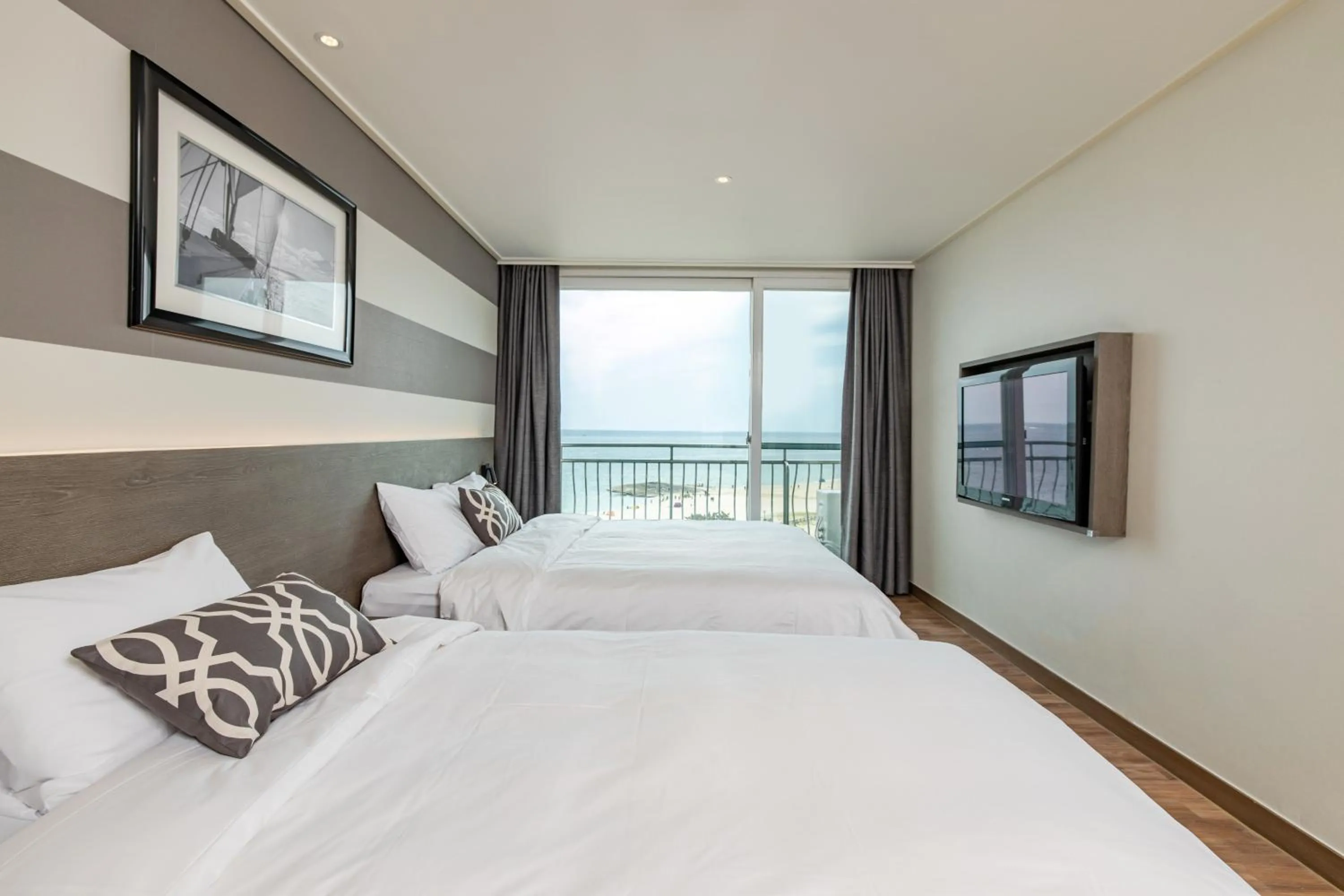 Bed in Kensington Resort Seorak Beach