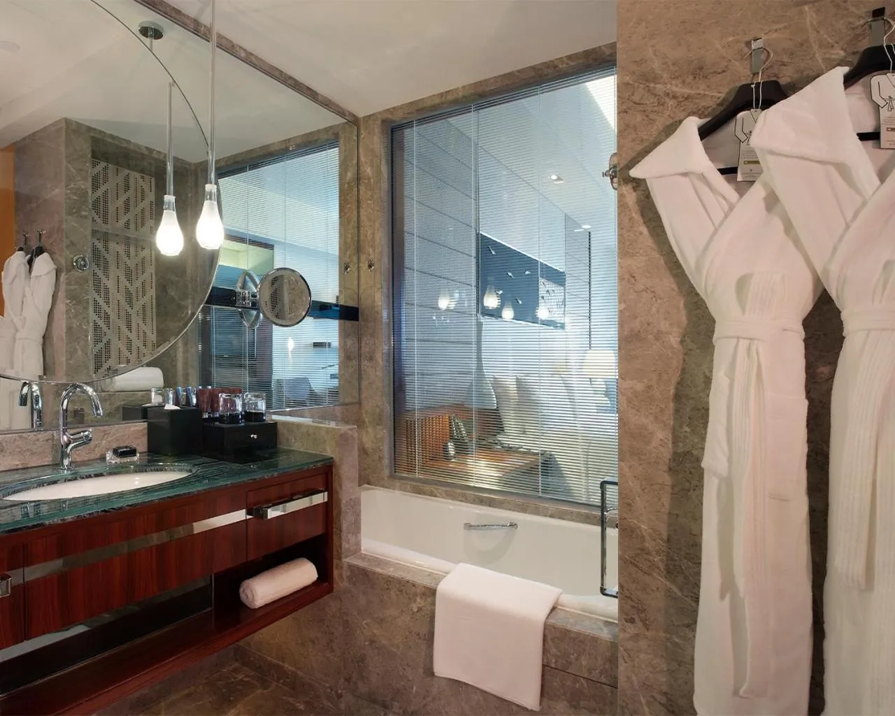 Bathroom in InterContinental Foshan by IHG