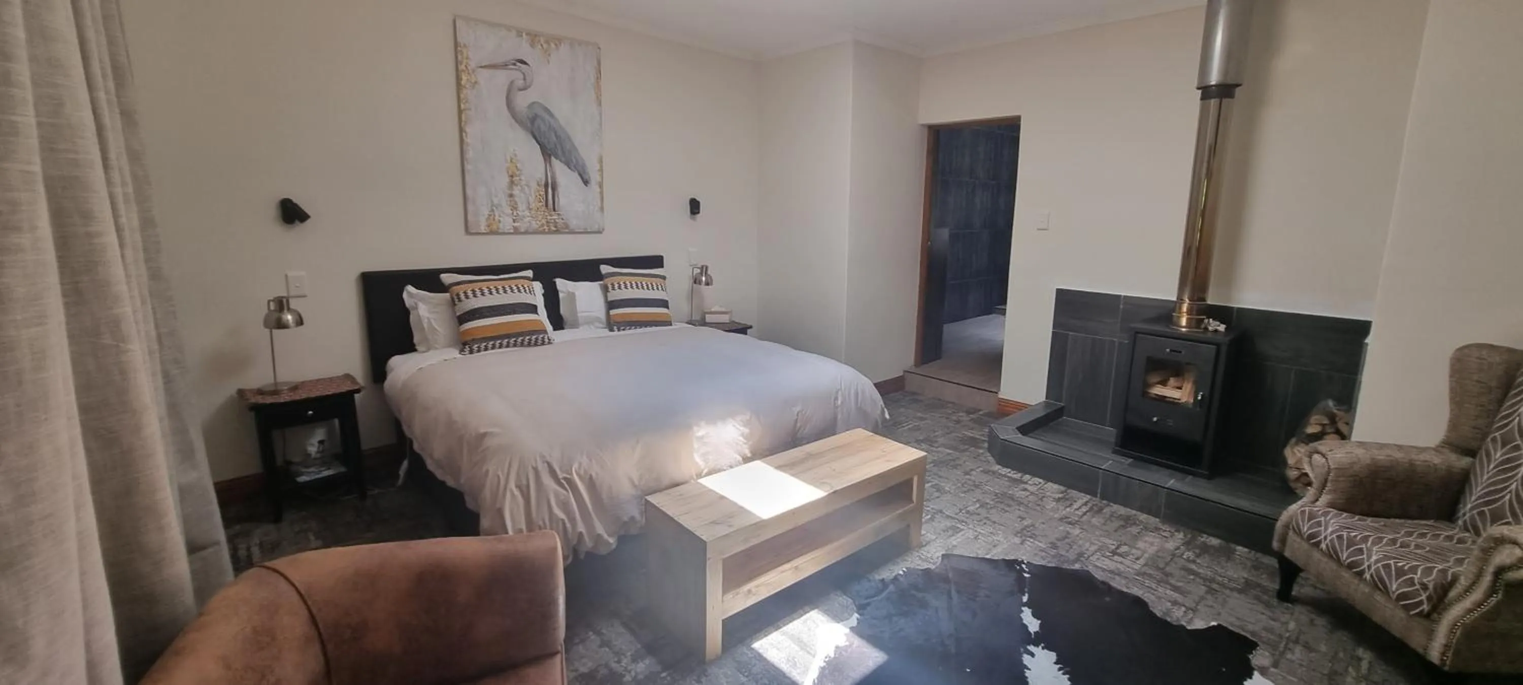 Bed in The Highlander Hotel Dullstroom