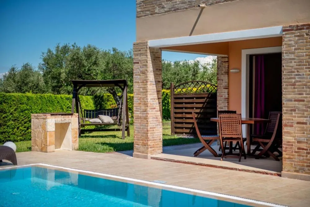 Garden view in Hotel St John Villas