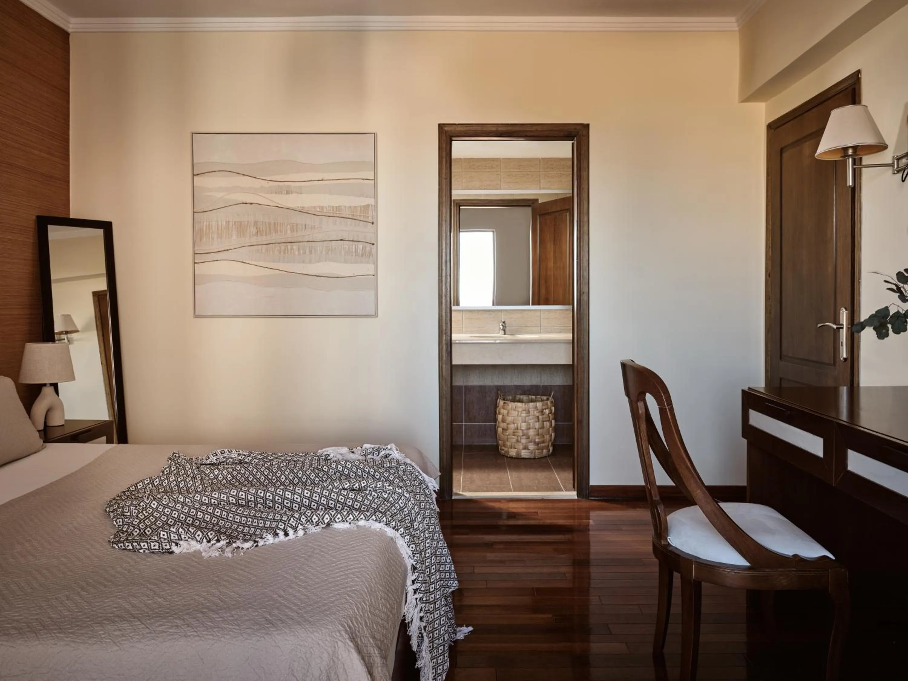 Bed in Hotel St John Villas