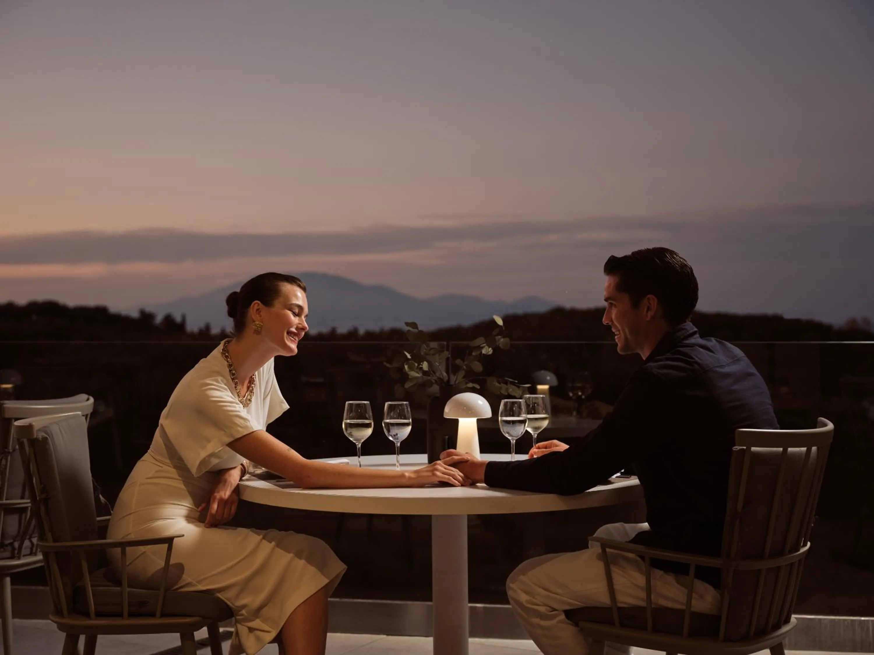 Restaurant/places to eat in Hotel St John Villas