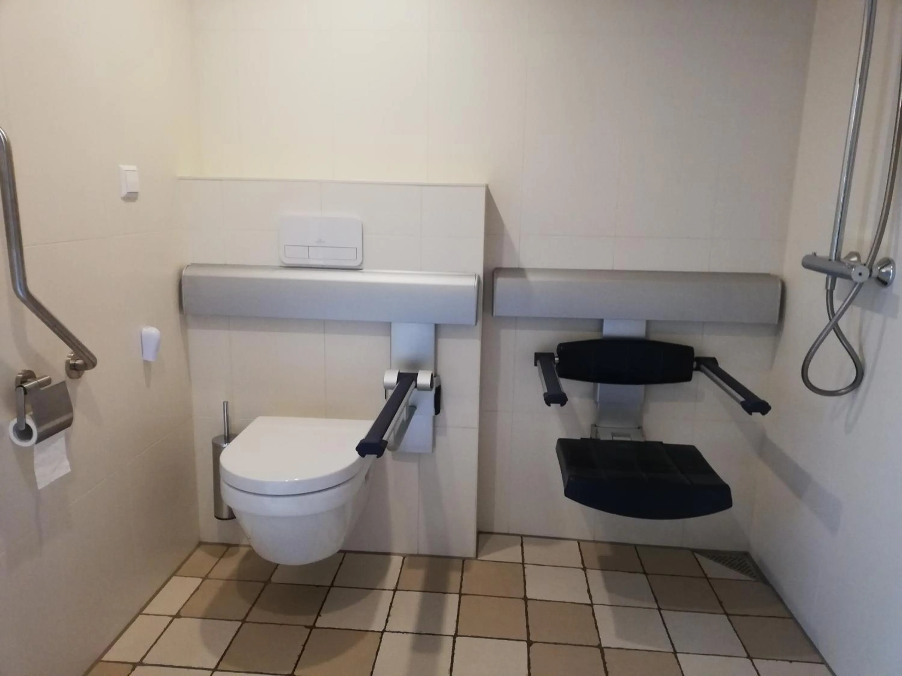 Bathroom in De Zes Wielen