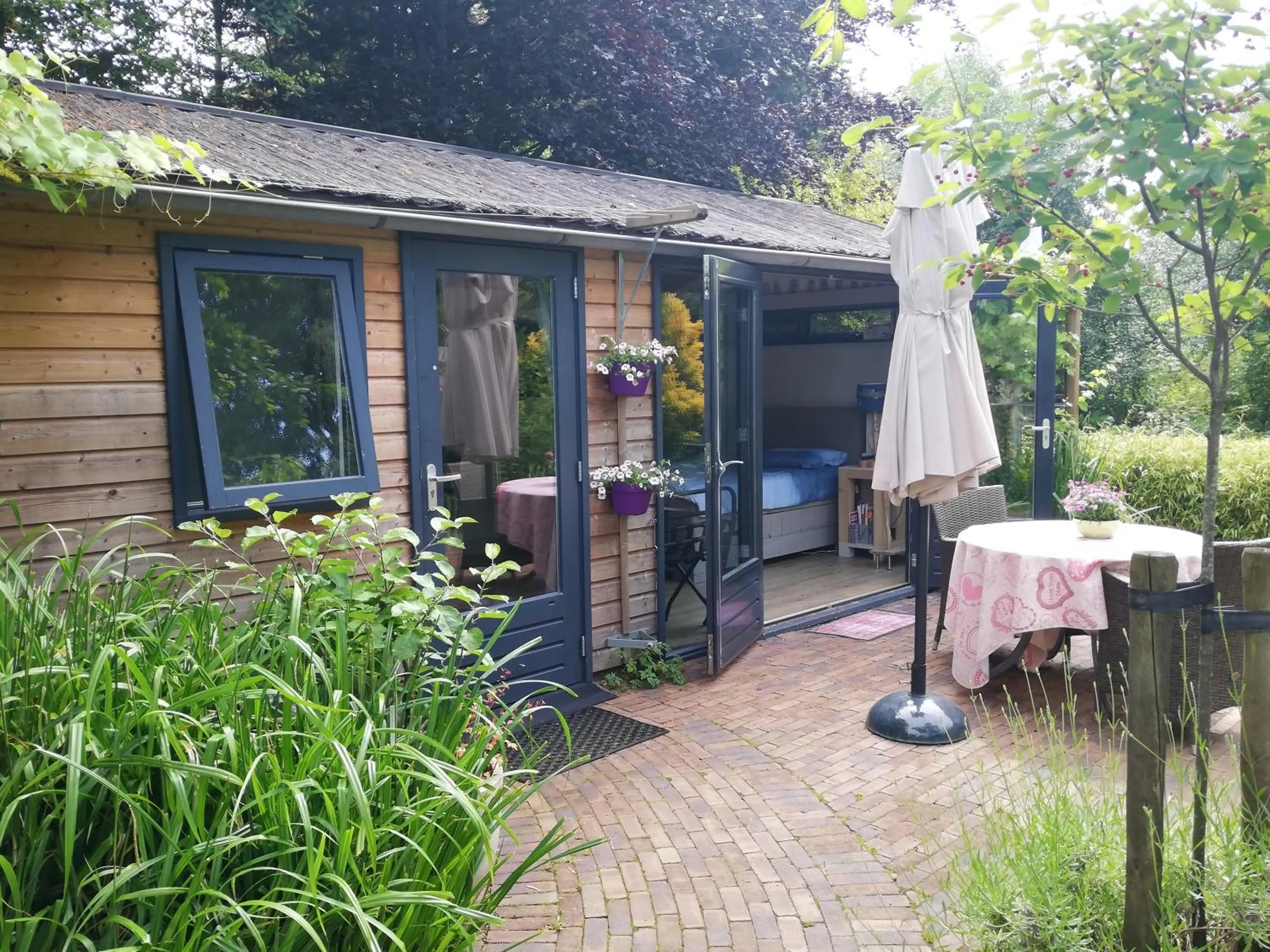 Patio in De Zes Wielen