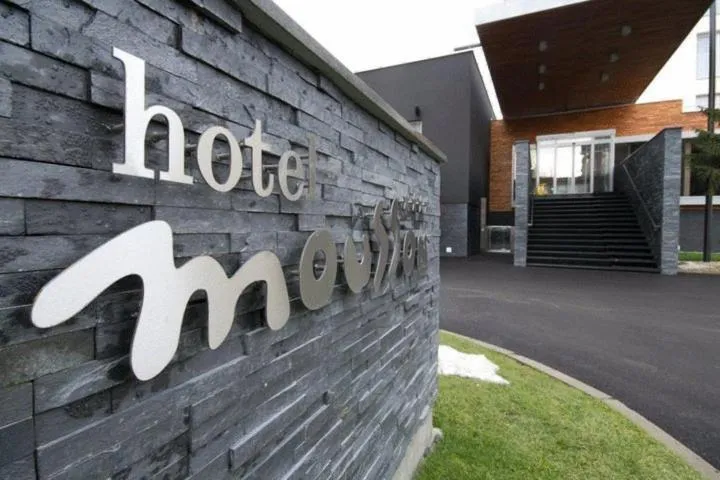 Facade/entrance in Hotel Mousson