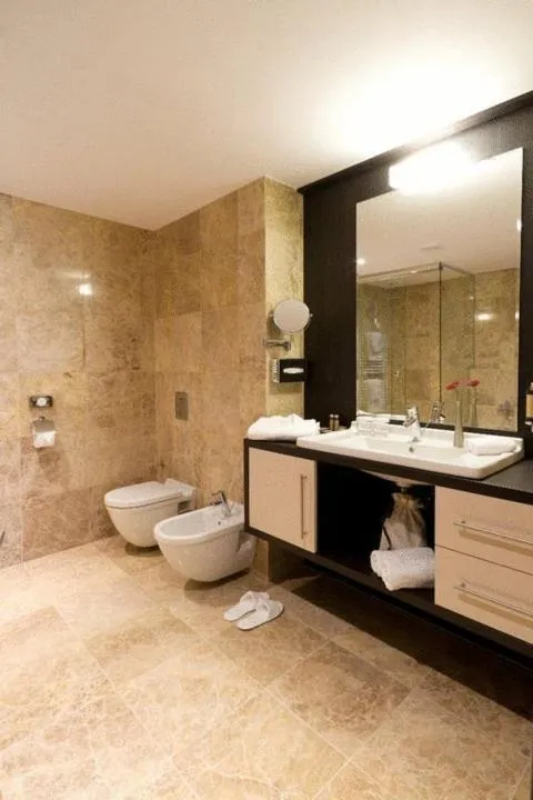 Bathroom in Hotel Mousson