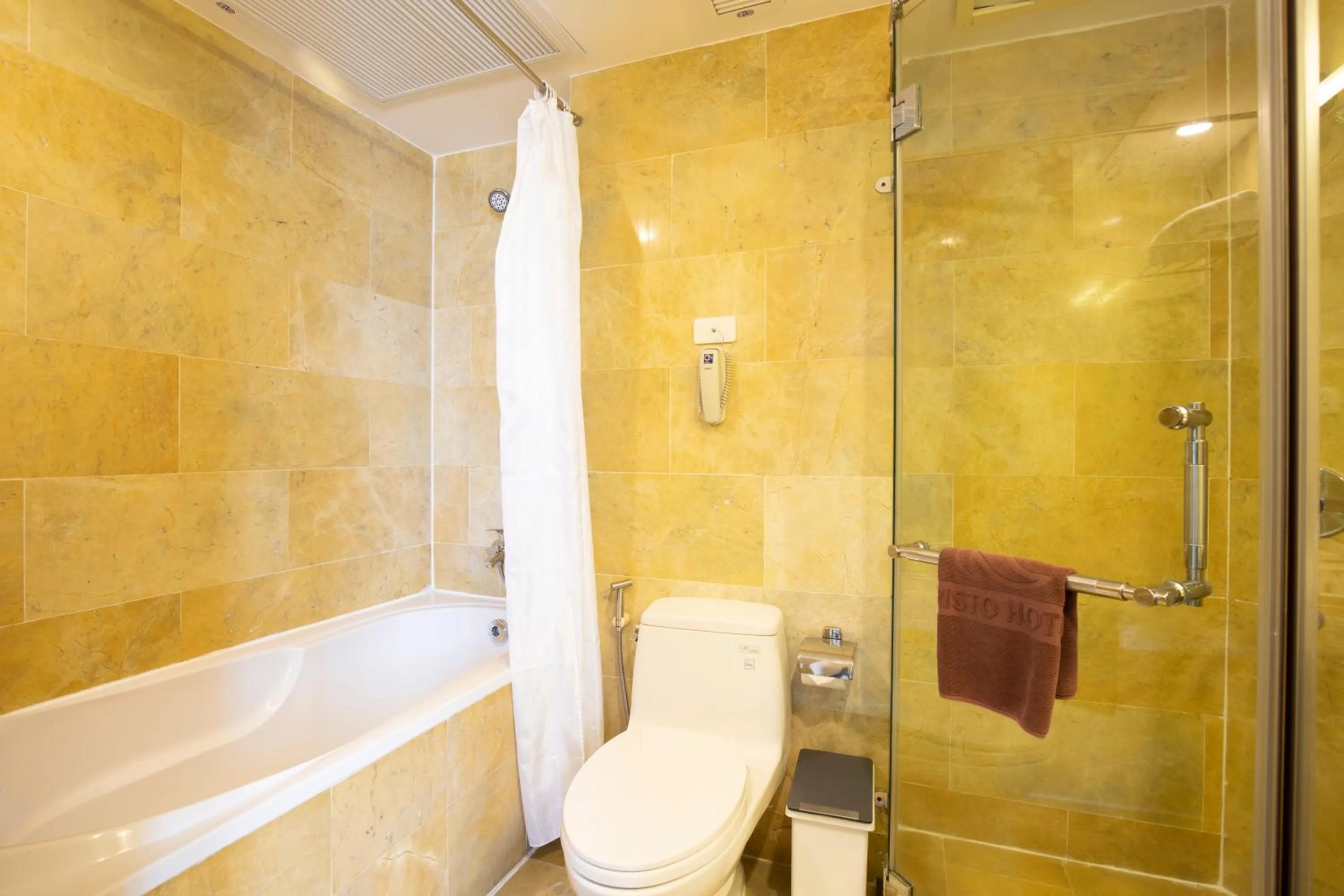 Shower in Aristo Saigon Hotel