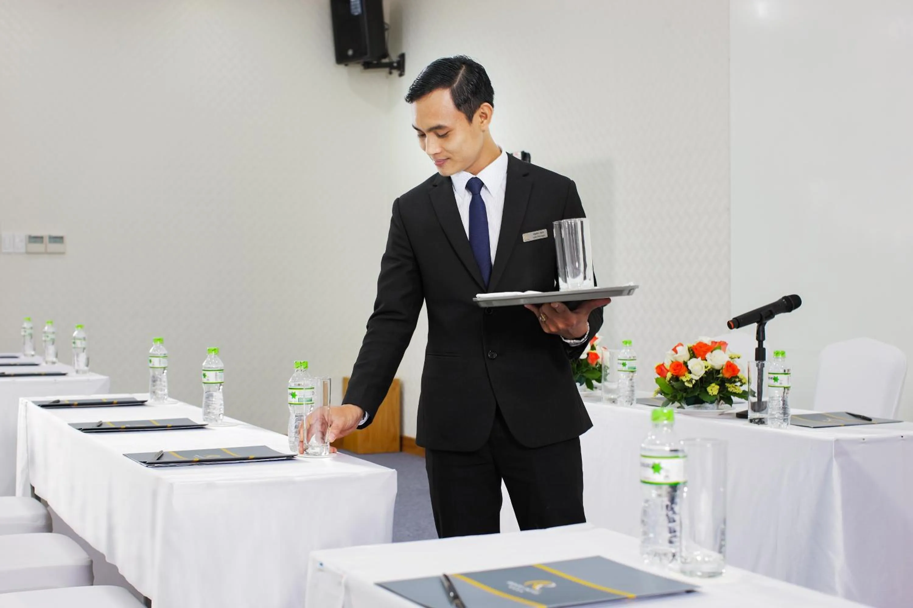 Business facilities in Aristo Saigon Hotel