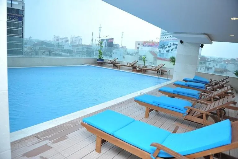 Swimming pool in Vissai Saigon Hotel