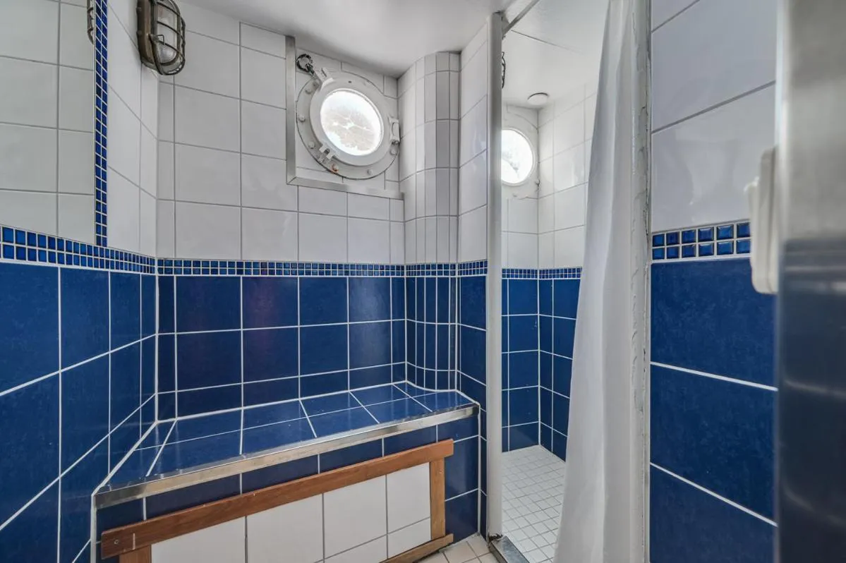 Bathroom in Rygerfjord Hotel & Hostel