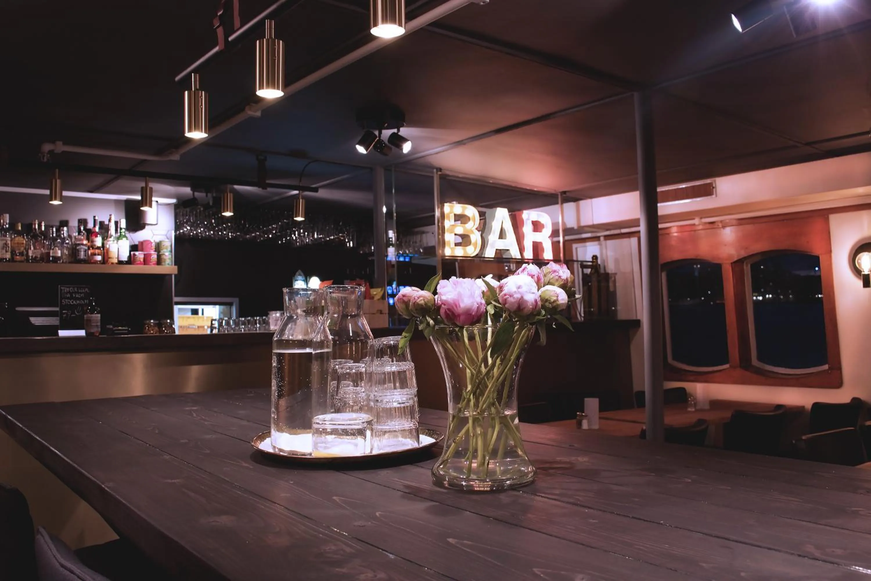 Lounge or bar in Rygerfjord Hotel & Hostel