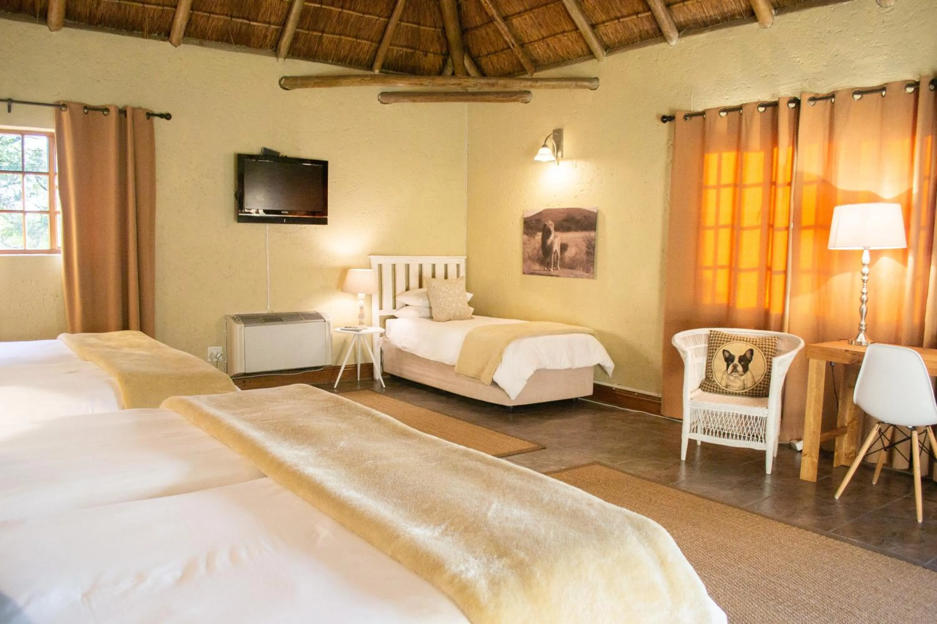 Bed in Safari Club Guest Lodge OR Tambo International Airport