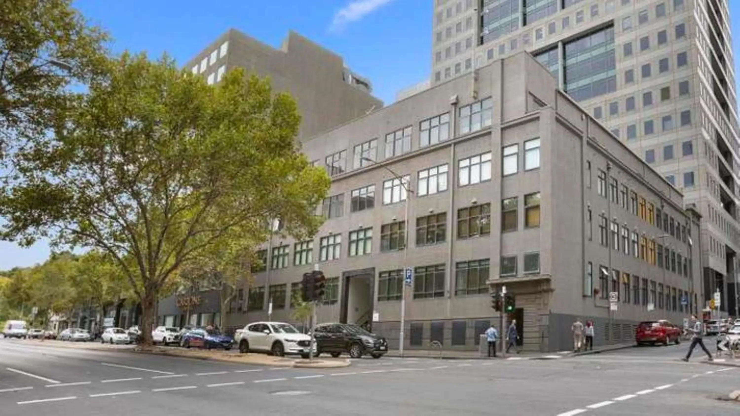 Superior Apartment in ReadySet Apartments on King Superior Apartment in ReadySet Apartments on King