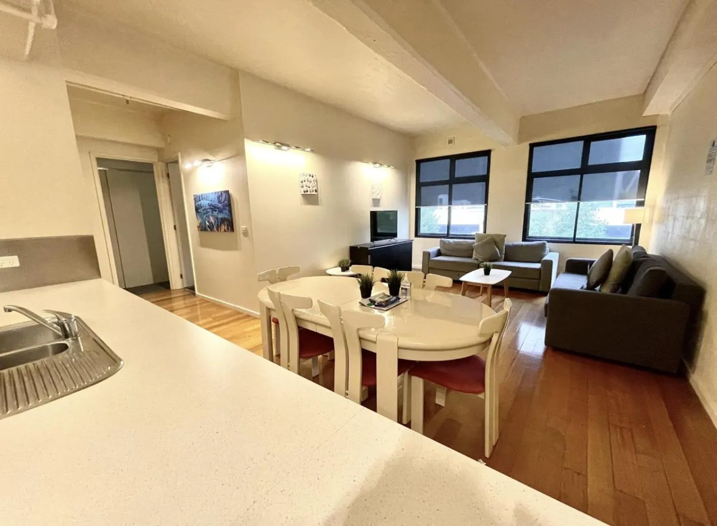 ReadySet Apartments on King