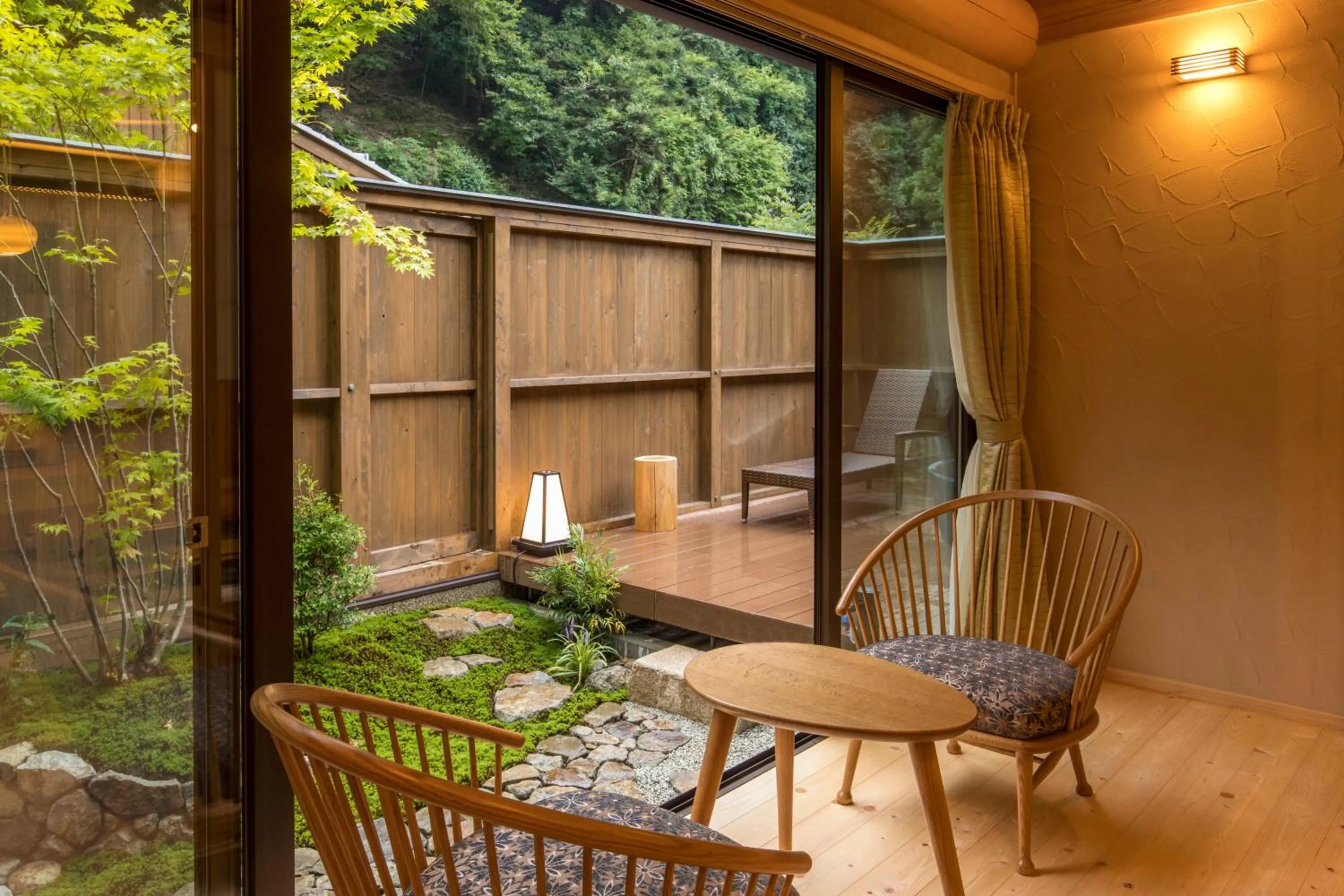 Quiet street view in Yunotani Senkei