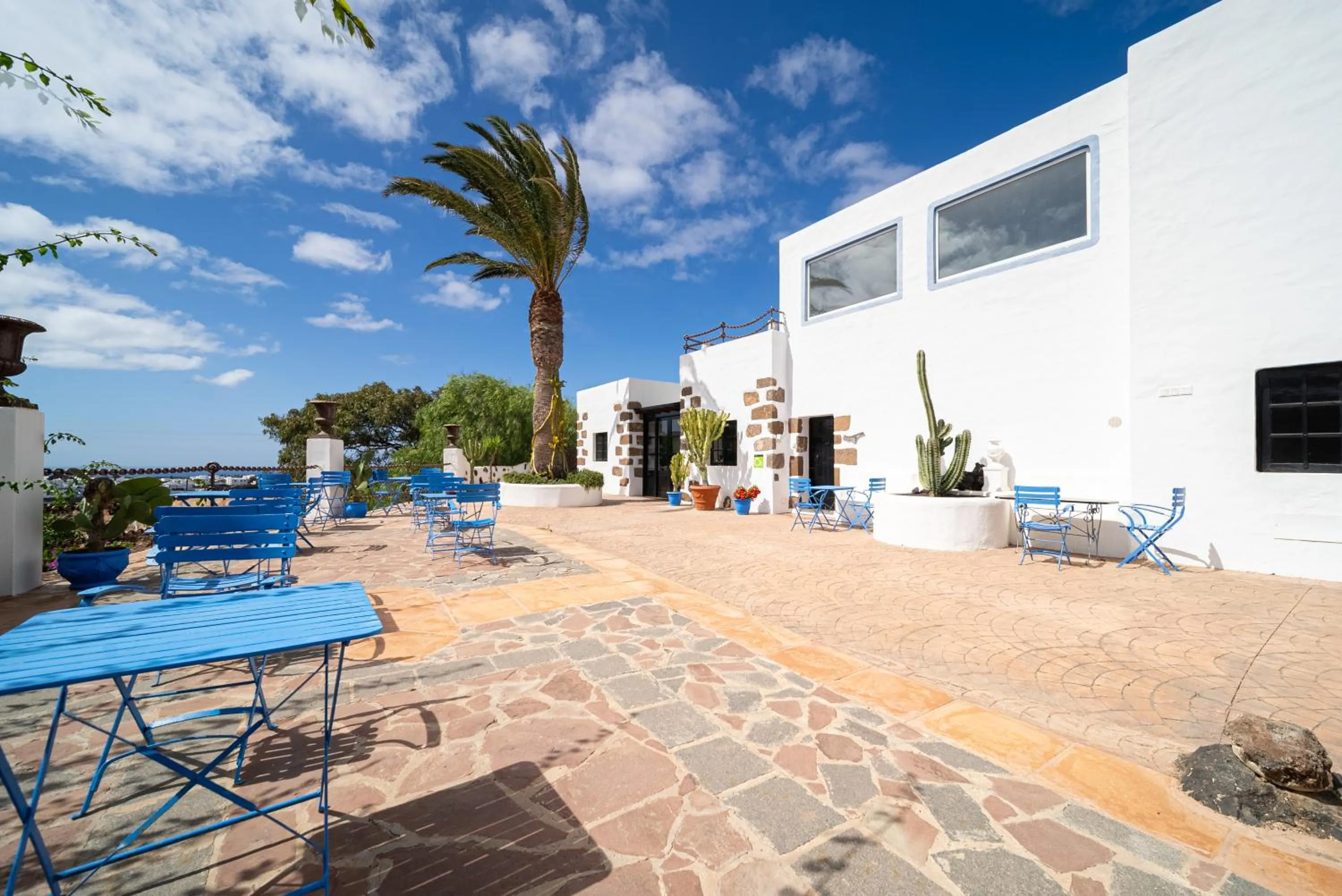 Property building in Casa de Hilario