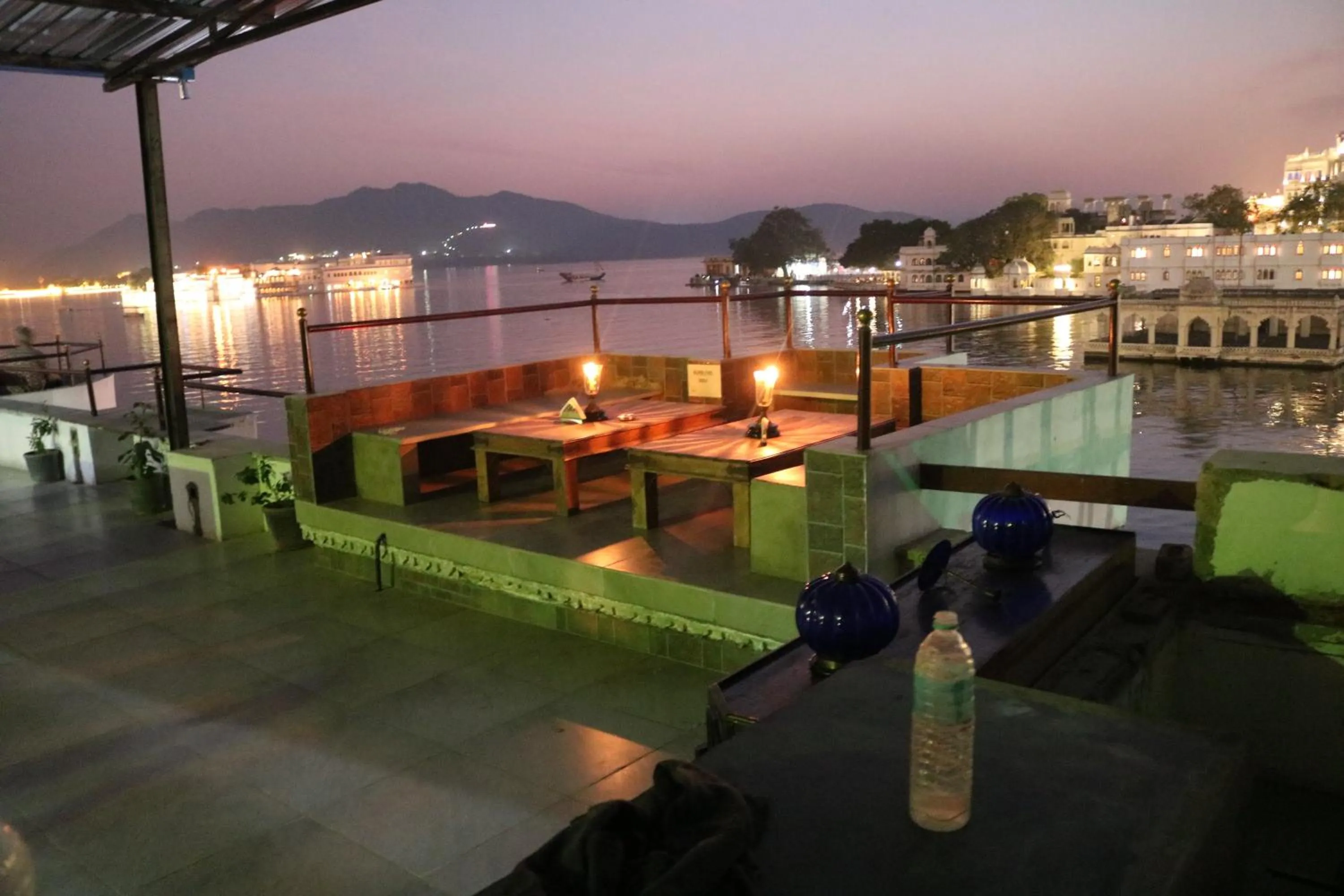 Restaurant/places to eat in Lalghat Haveli