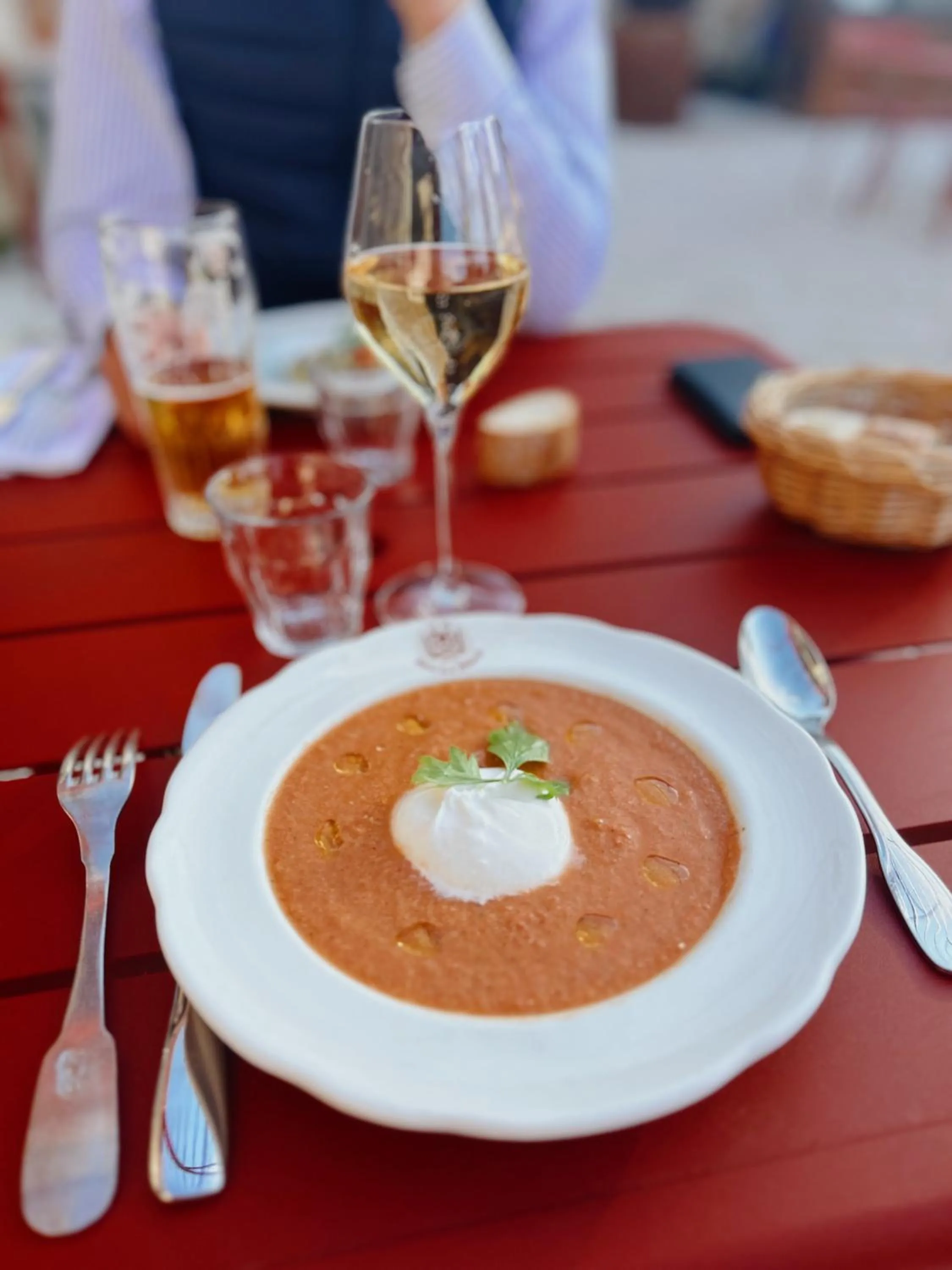 Restaurant/places to eat in HOTEL DE L'ABBAYE DE LONGPONT