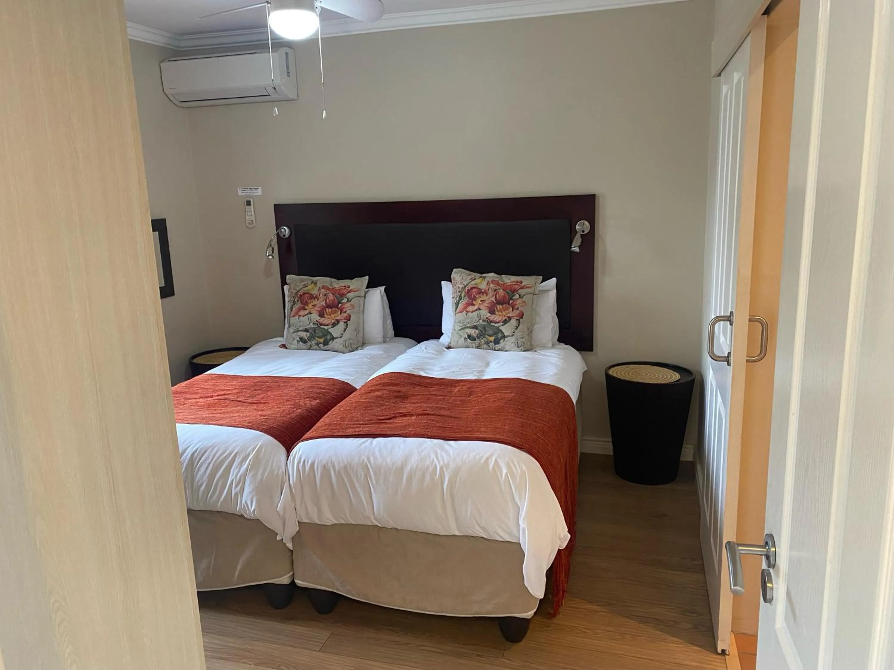 Bedroom, Bed in Vilaroux