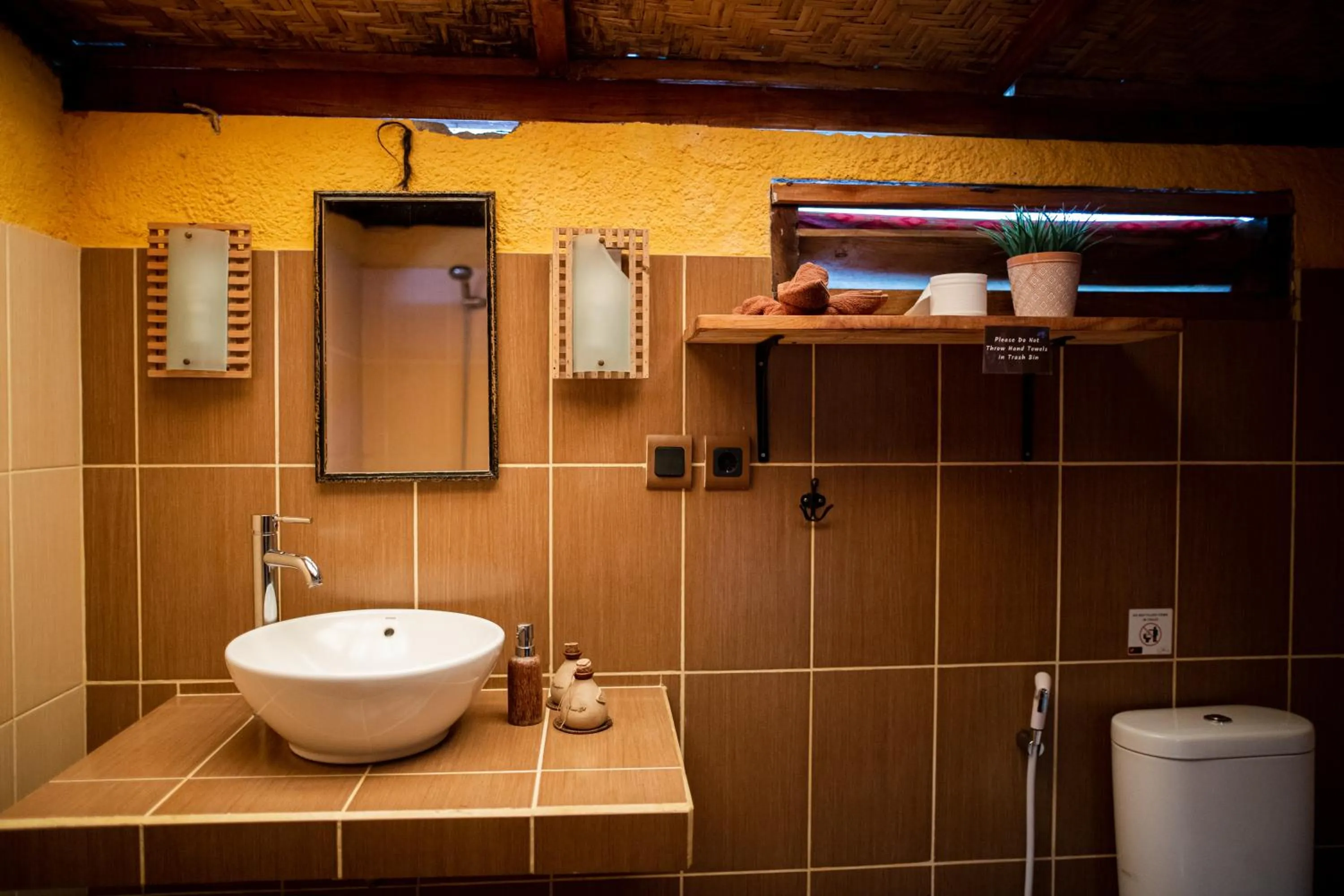 Toilet in Rinjani Lighthouse