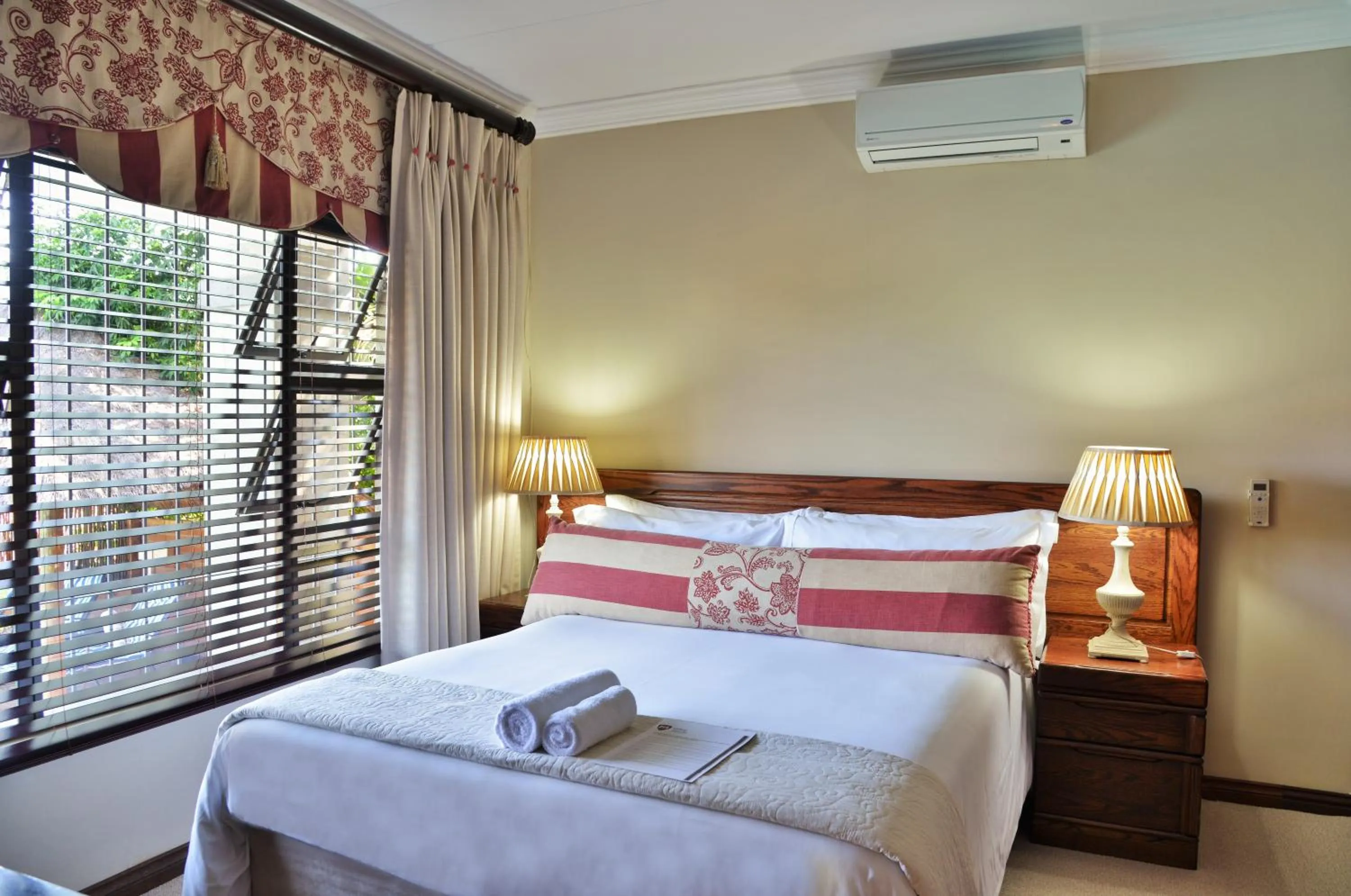 Bed in Stirling Manor Boutique Guest House