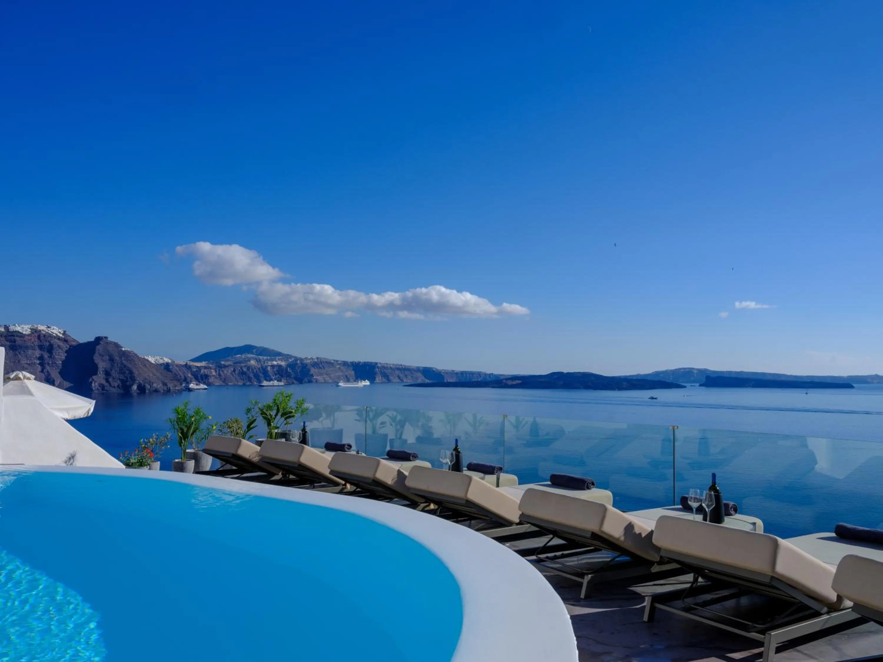 Day in Nostos Apartments