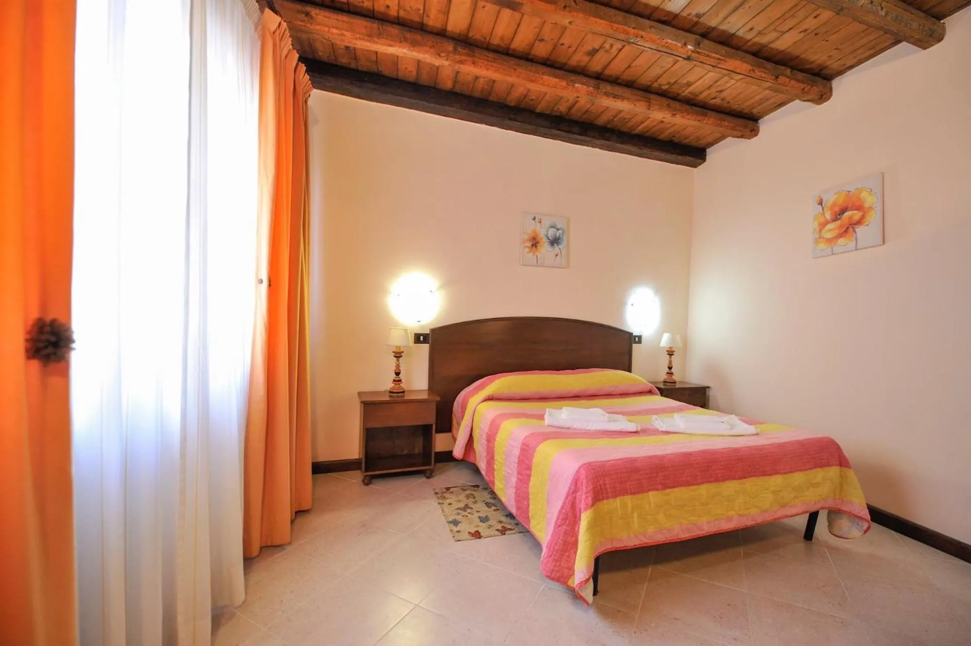 Bed in Hotel Piccolo