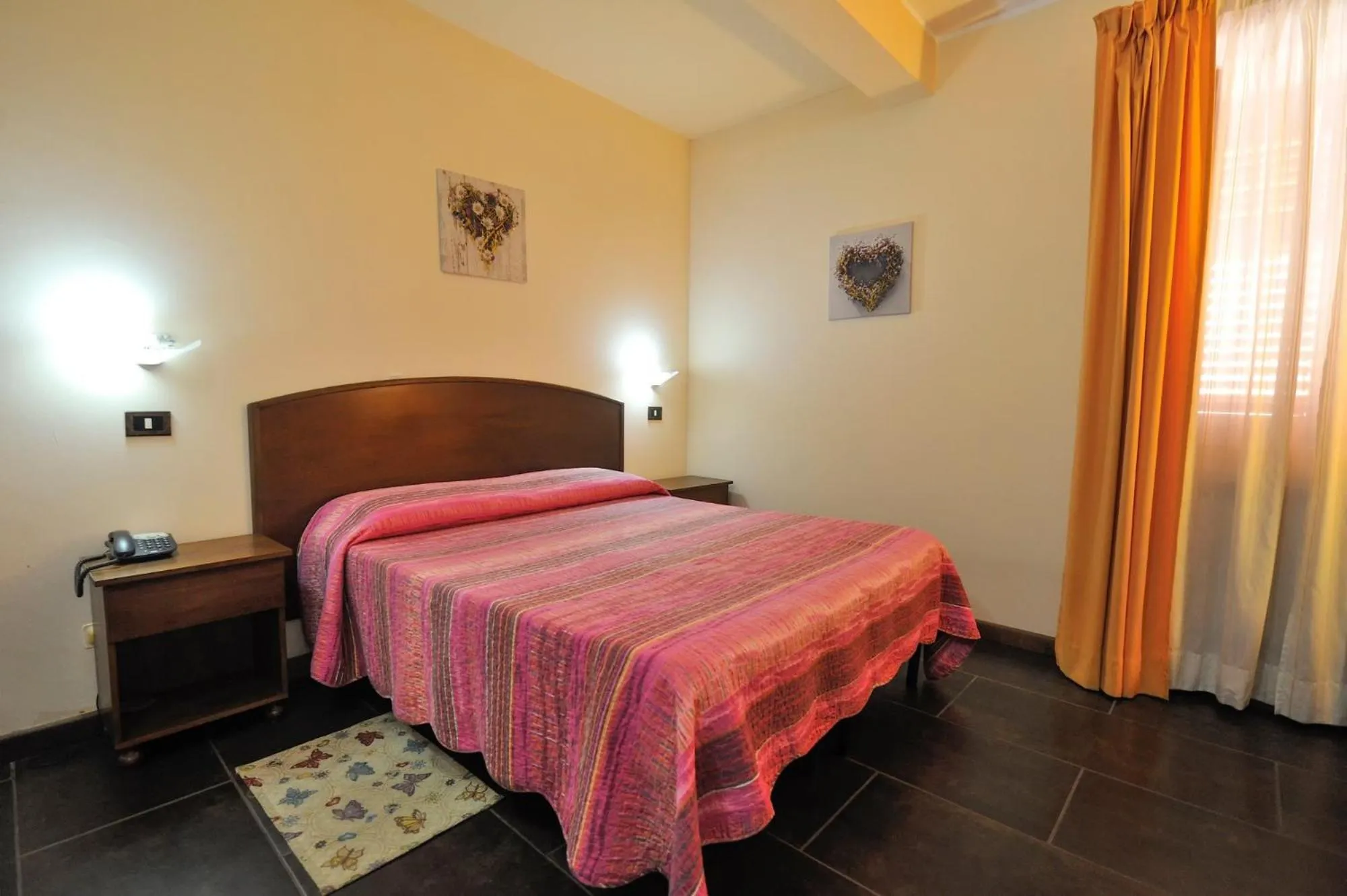 Bed in Hotel Piccolo