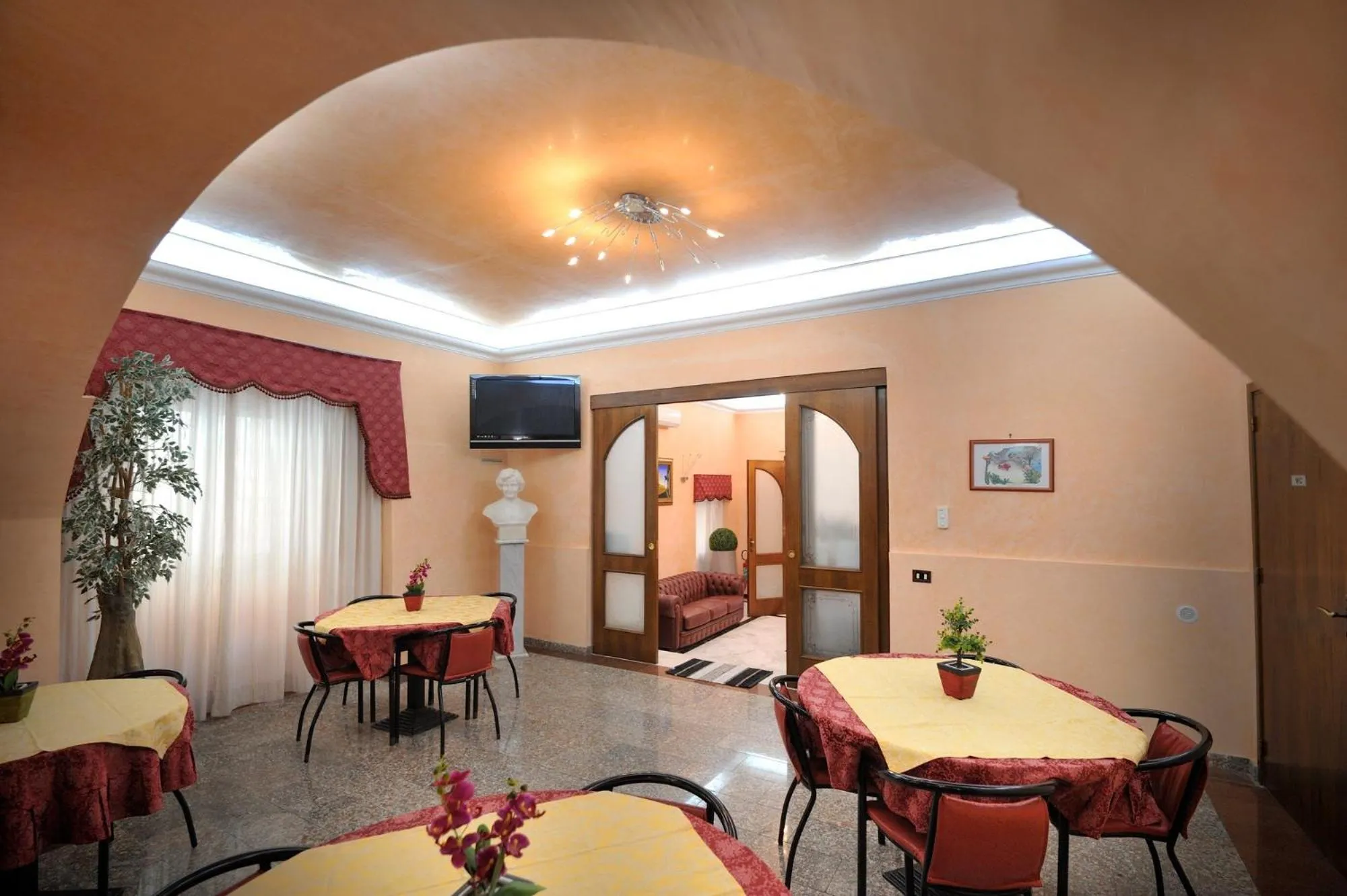 Breakfast in Hotel Piccolo