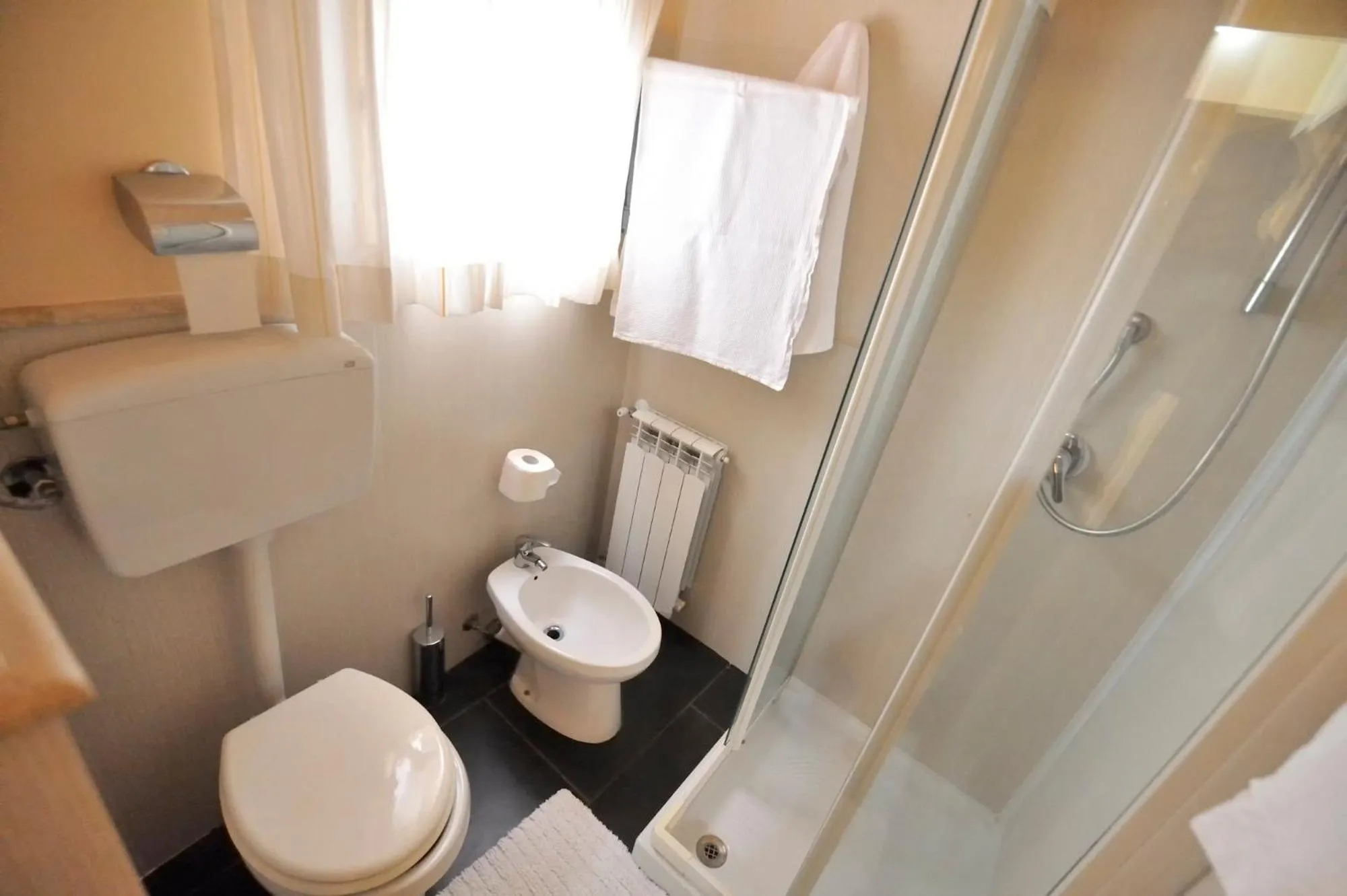 Bathroom in Hotel Piccolo