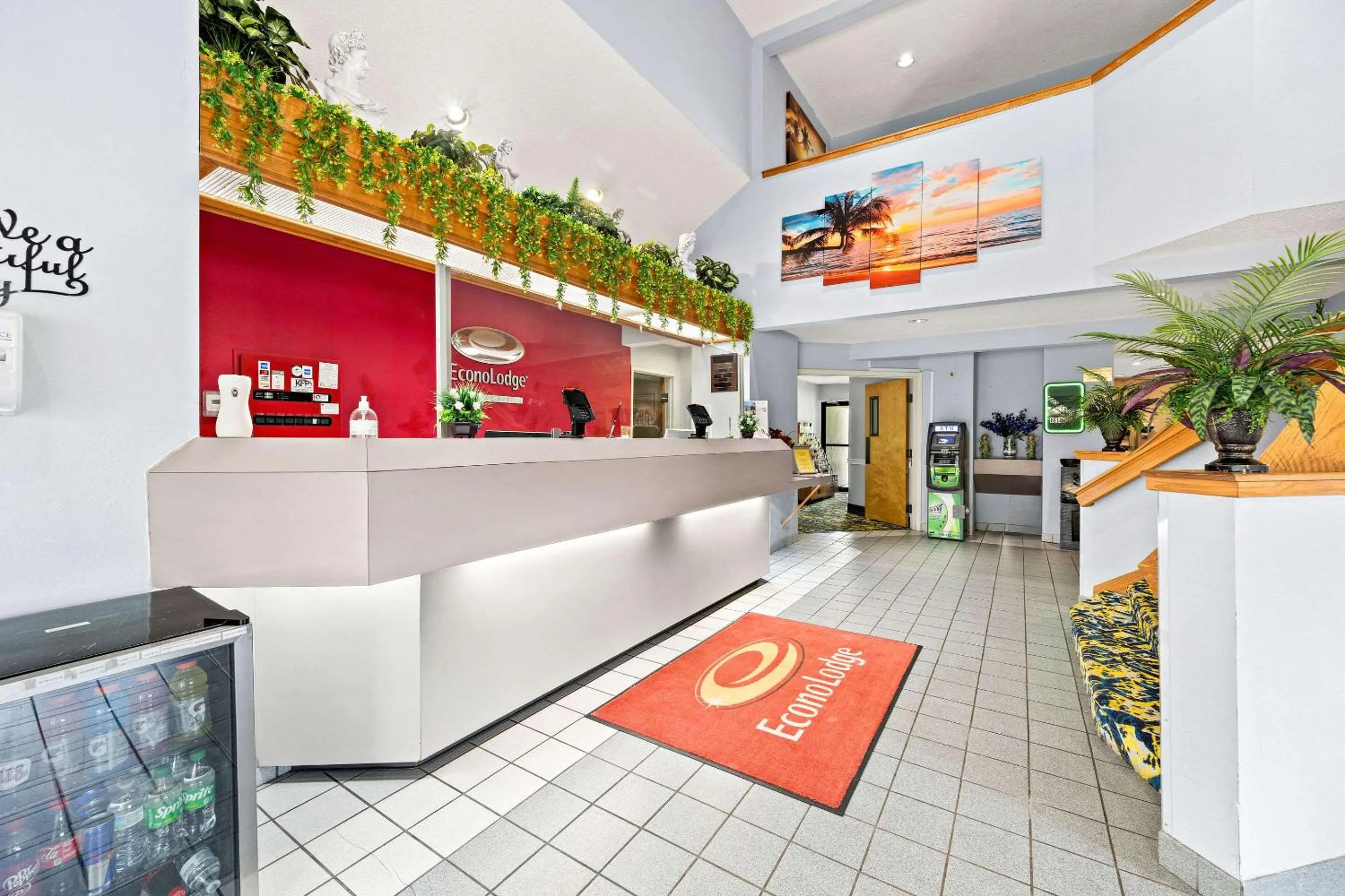 Lobby or reception in Econo Lodge London North