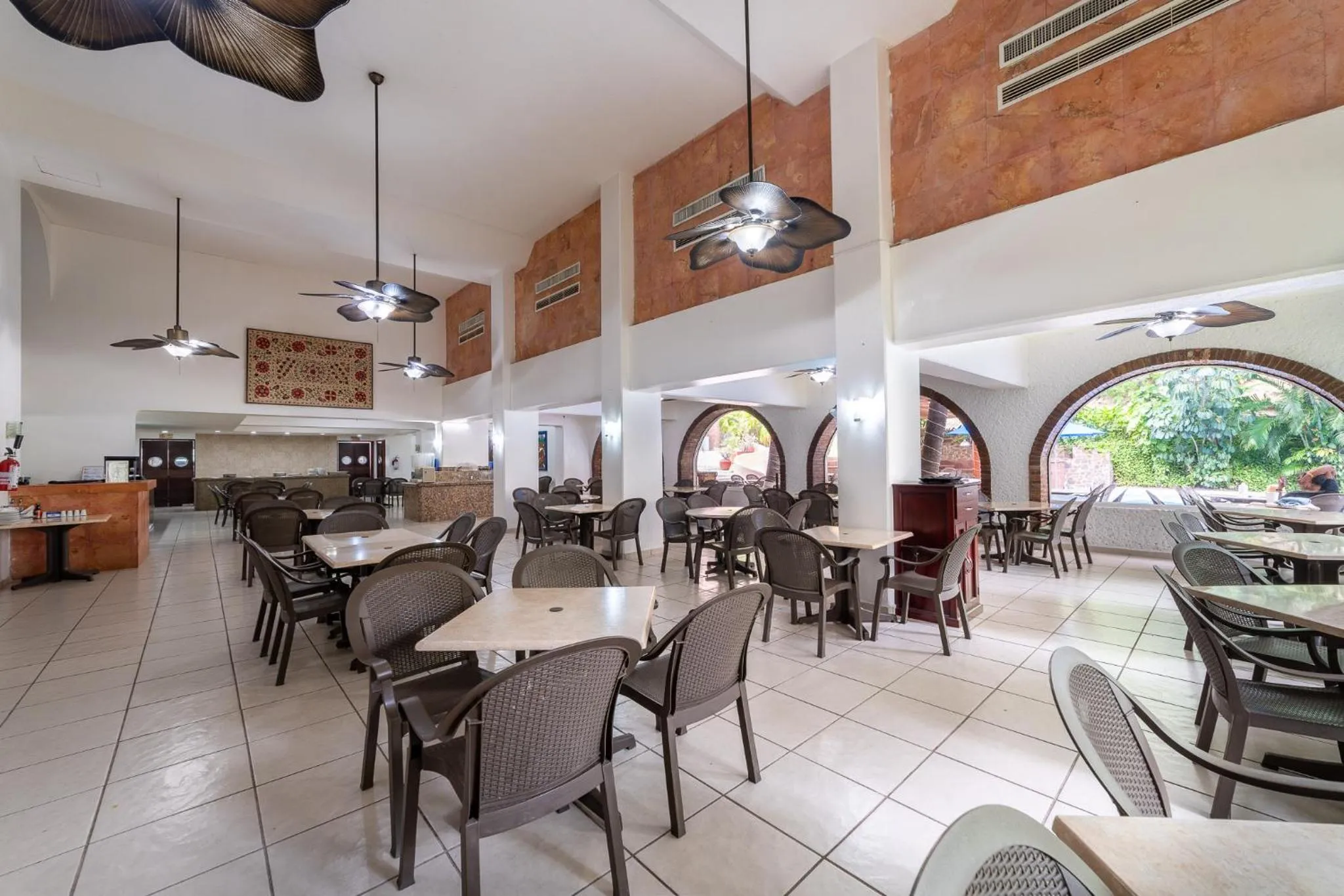 Restaurant/places to eat in Hotel Castillo Huatulco & Beach Club