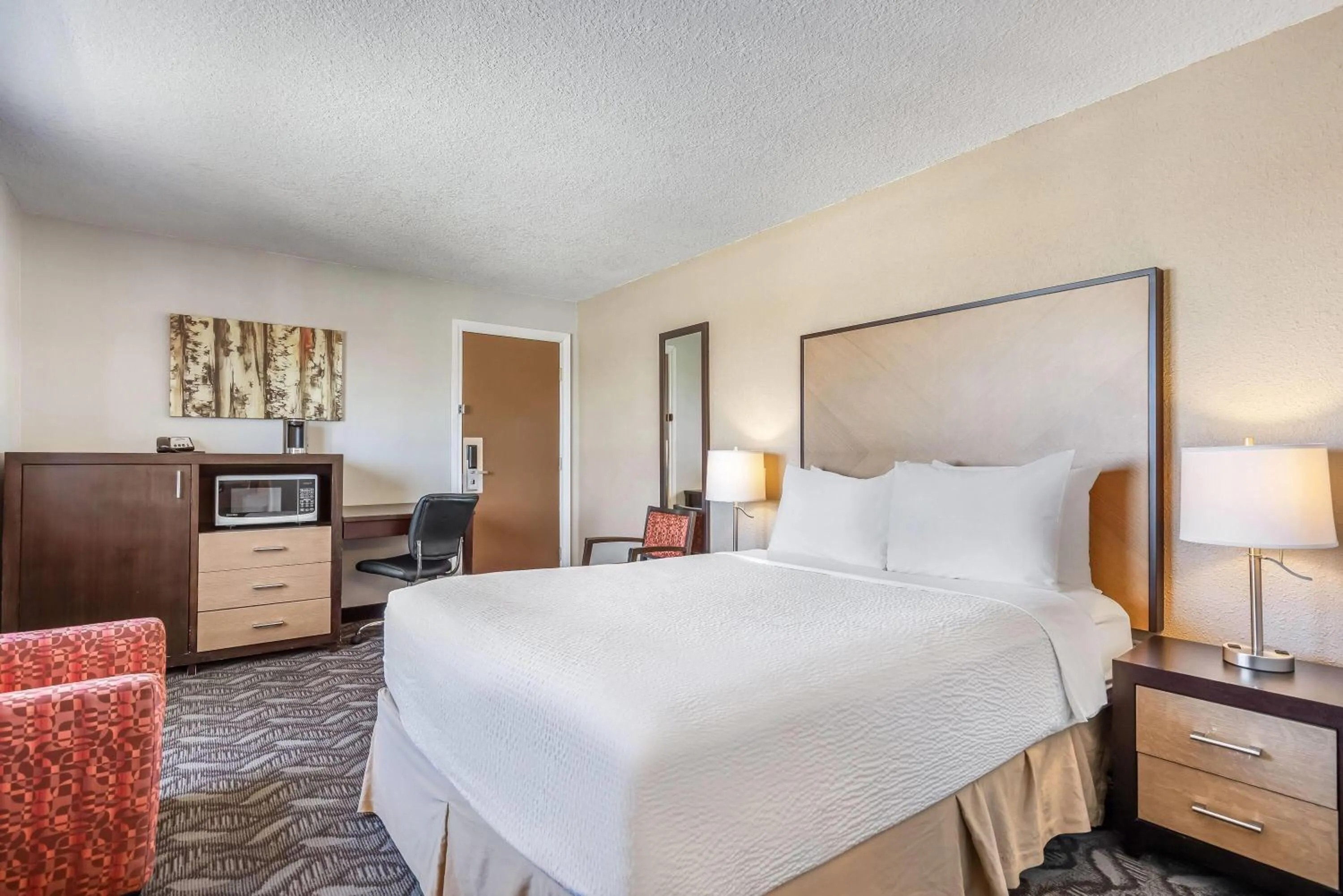 Bed in Days Inn by Wyndham Airdrie