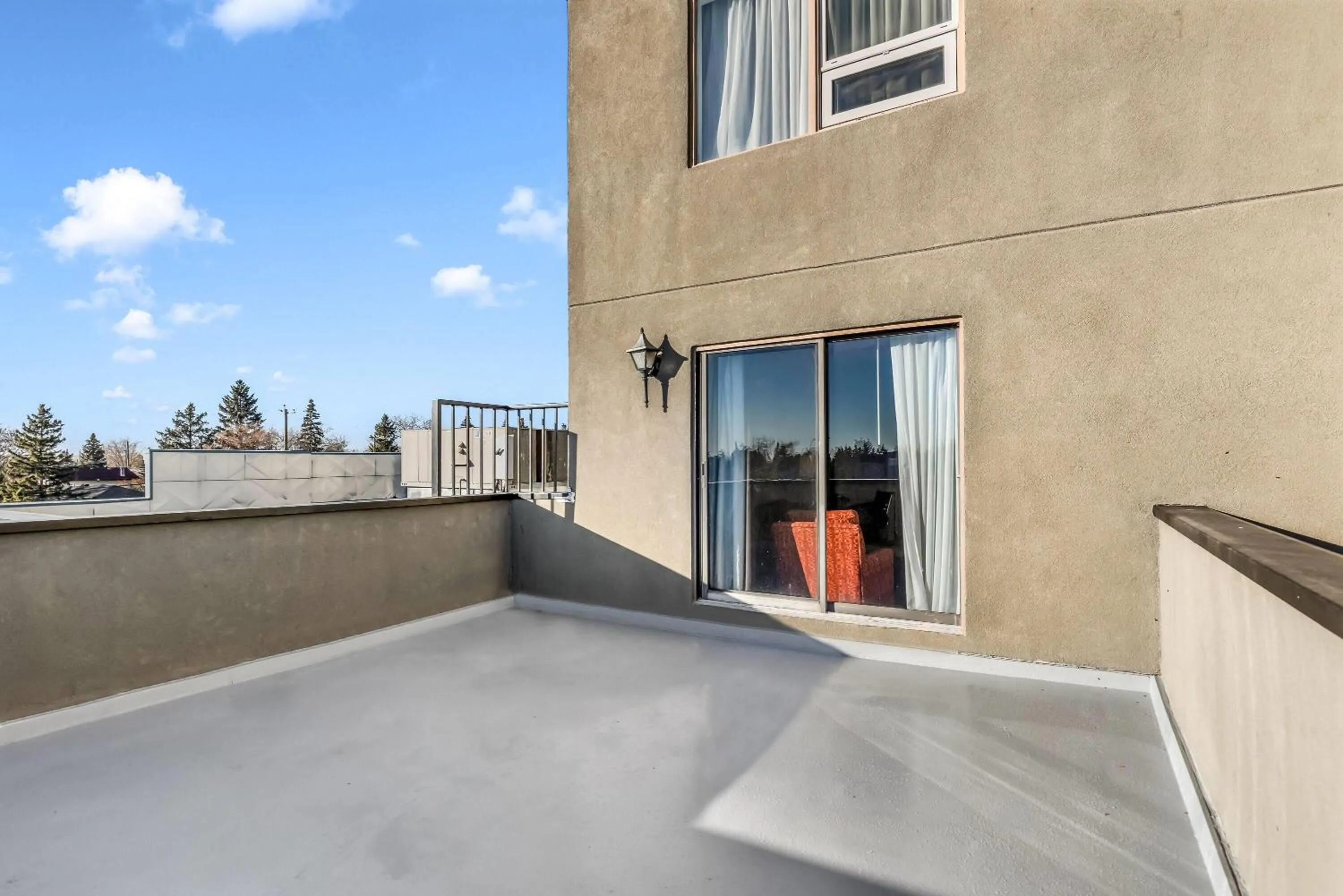 Photo of the whole room in Days Inn by Wyndham Airdrie